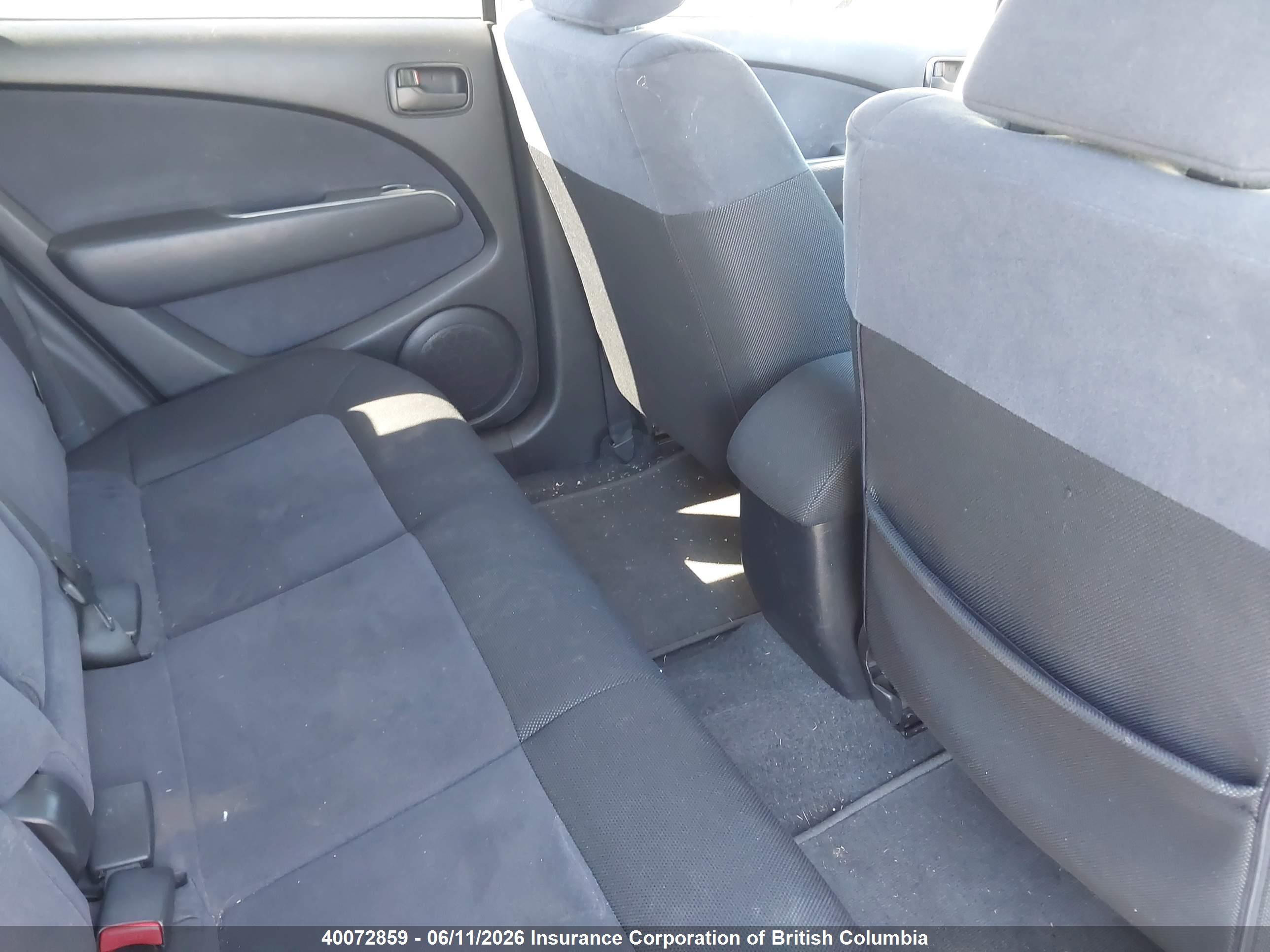 MITSUBISHI OUTLANDER image 8