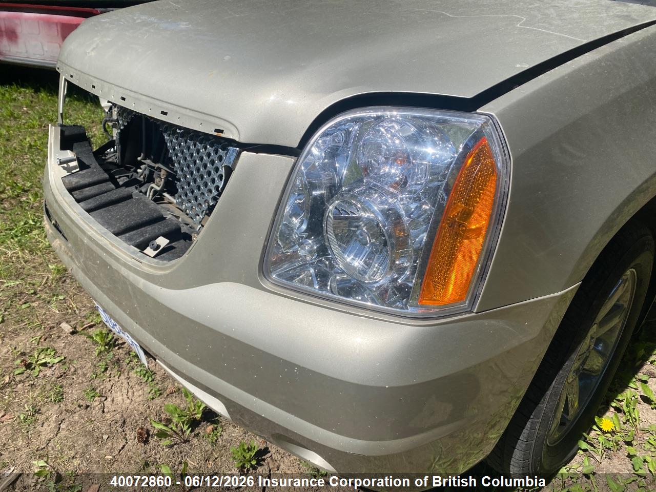 GMC YUKON image 7