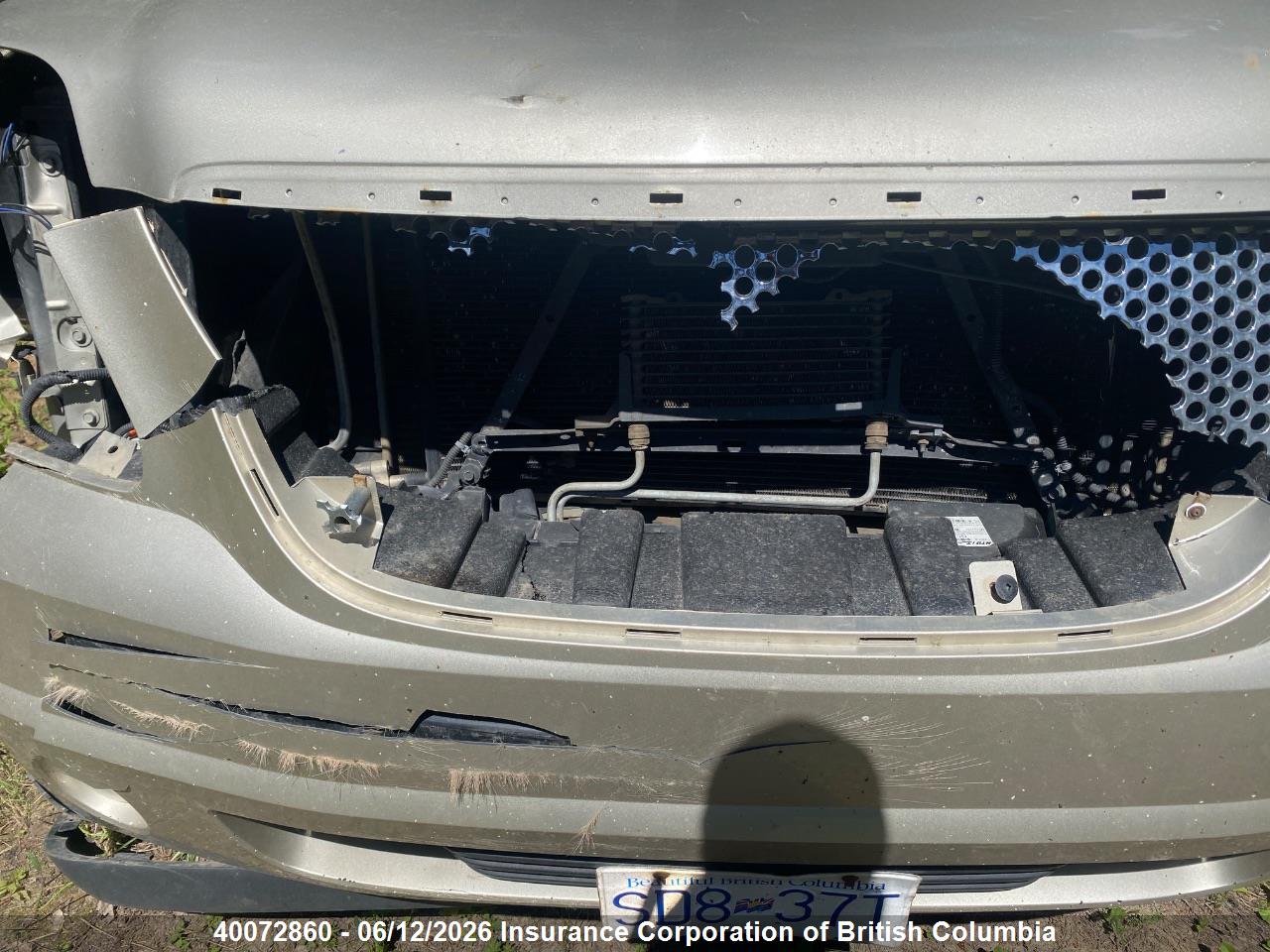GMC YUKON image 9