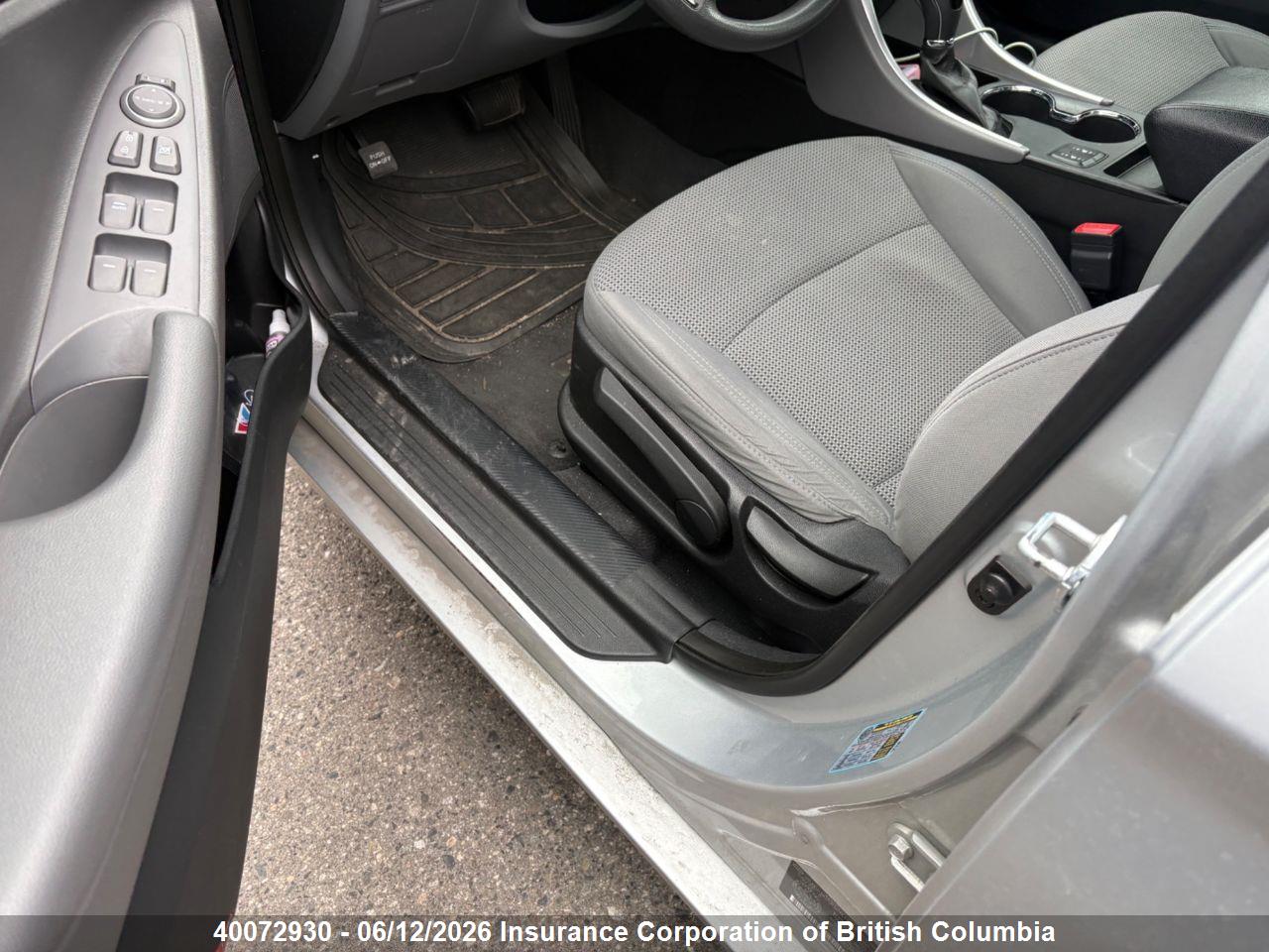 HYUNDAI SONATA image 8