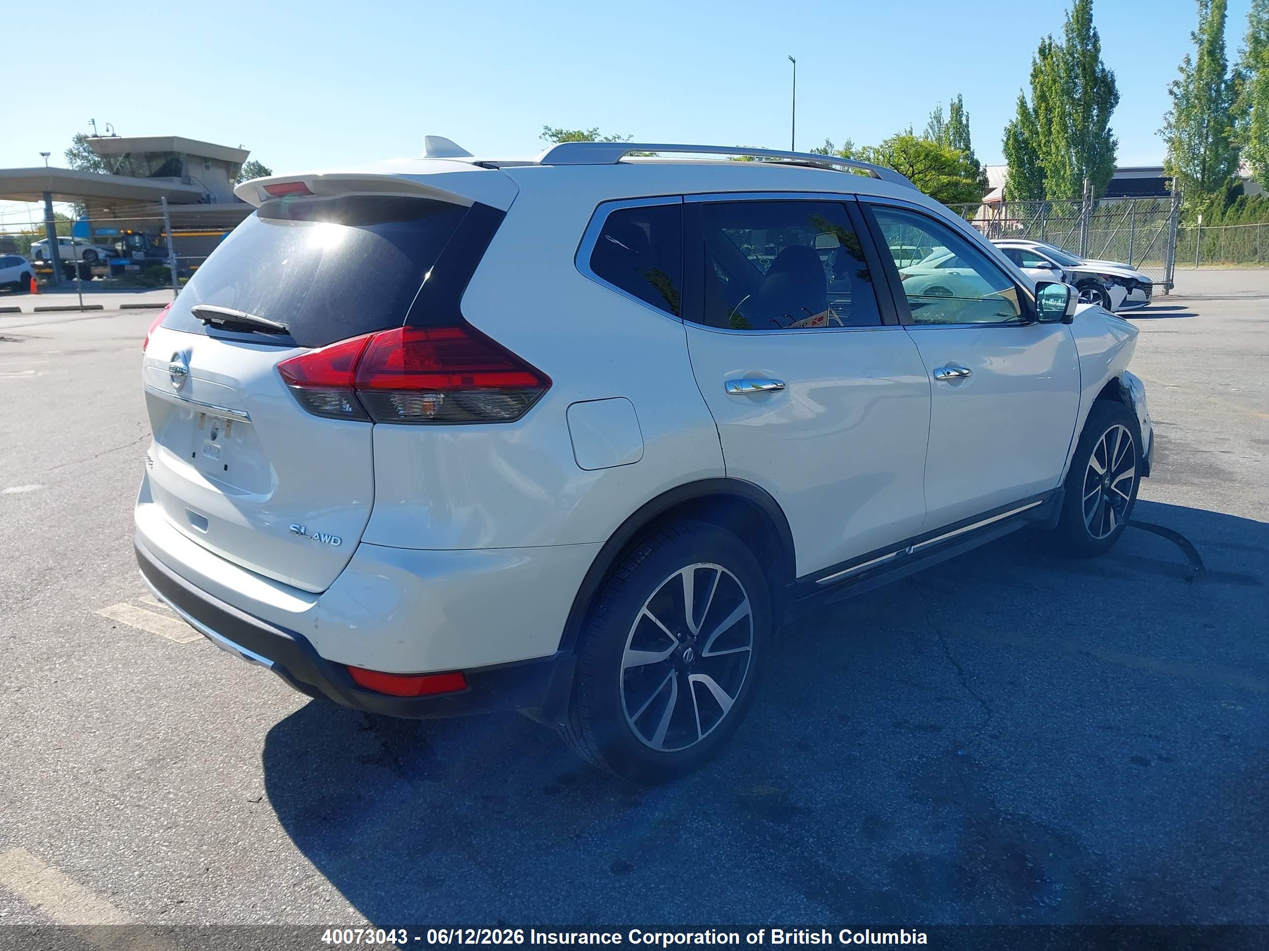 NISSAN ROGUE image 4