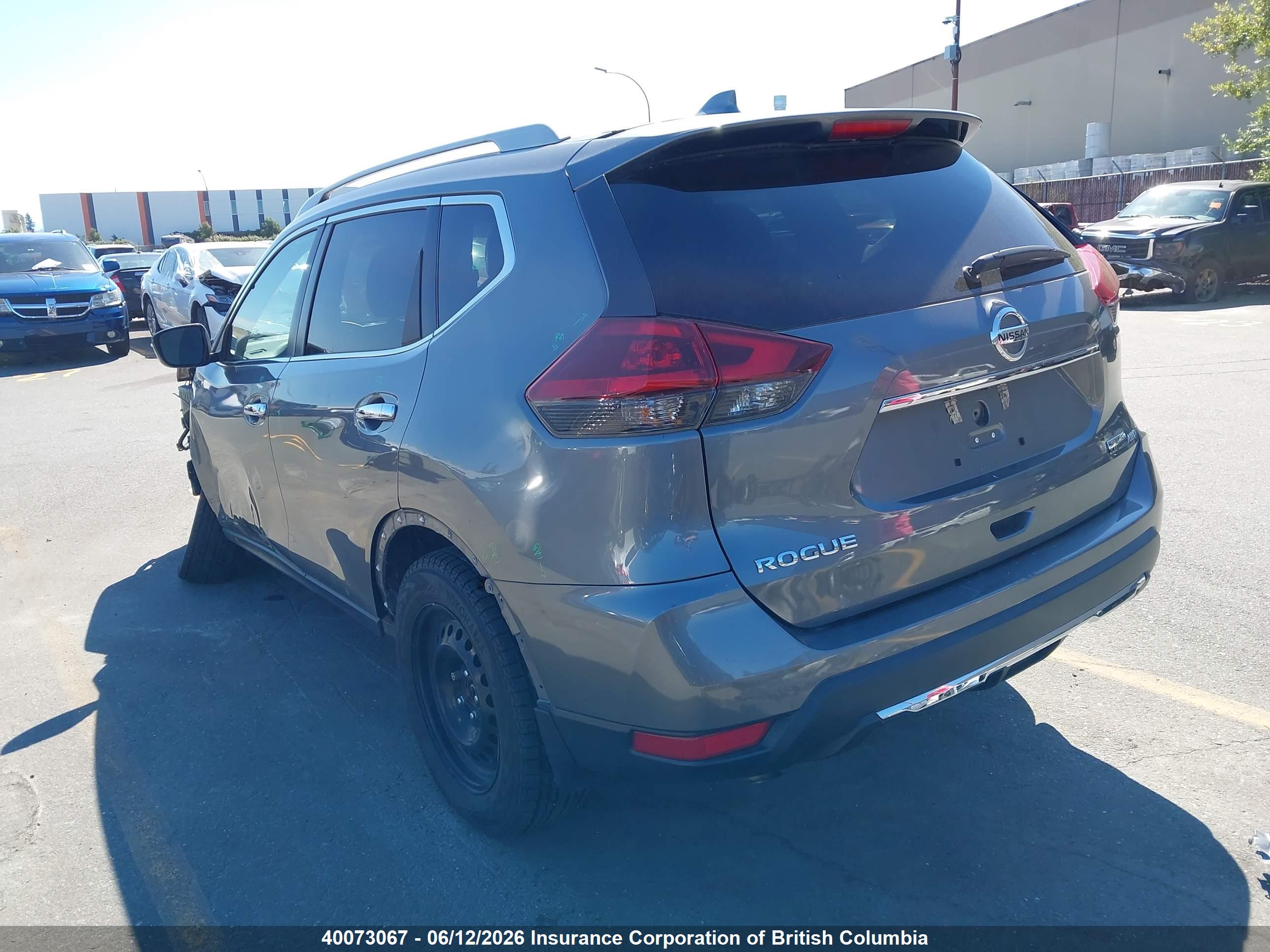 NISSAN ROGUE image 3