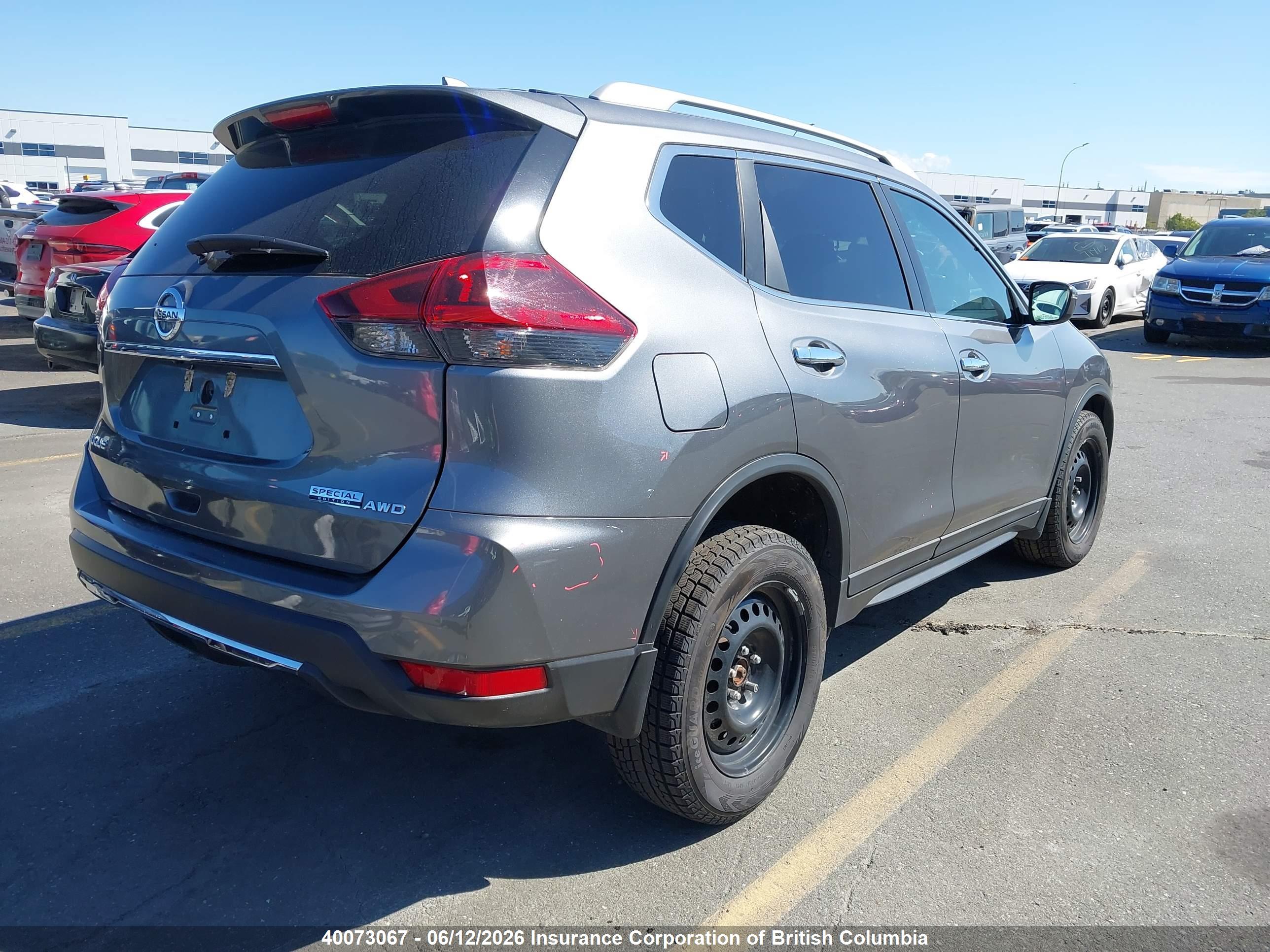 NISSAN ROGUE image 4