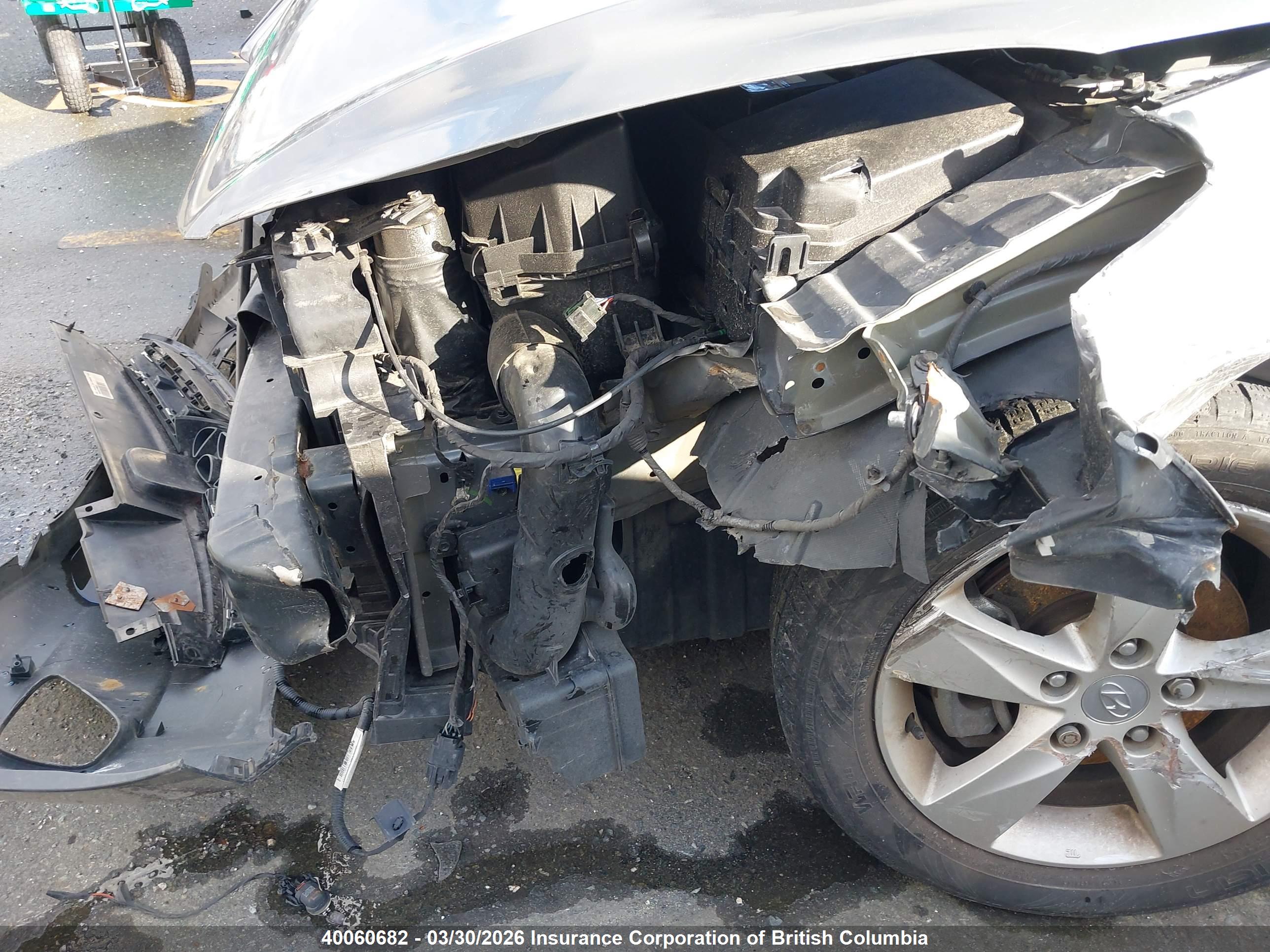 HYUNDAI ELANTRA image 6
