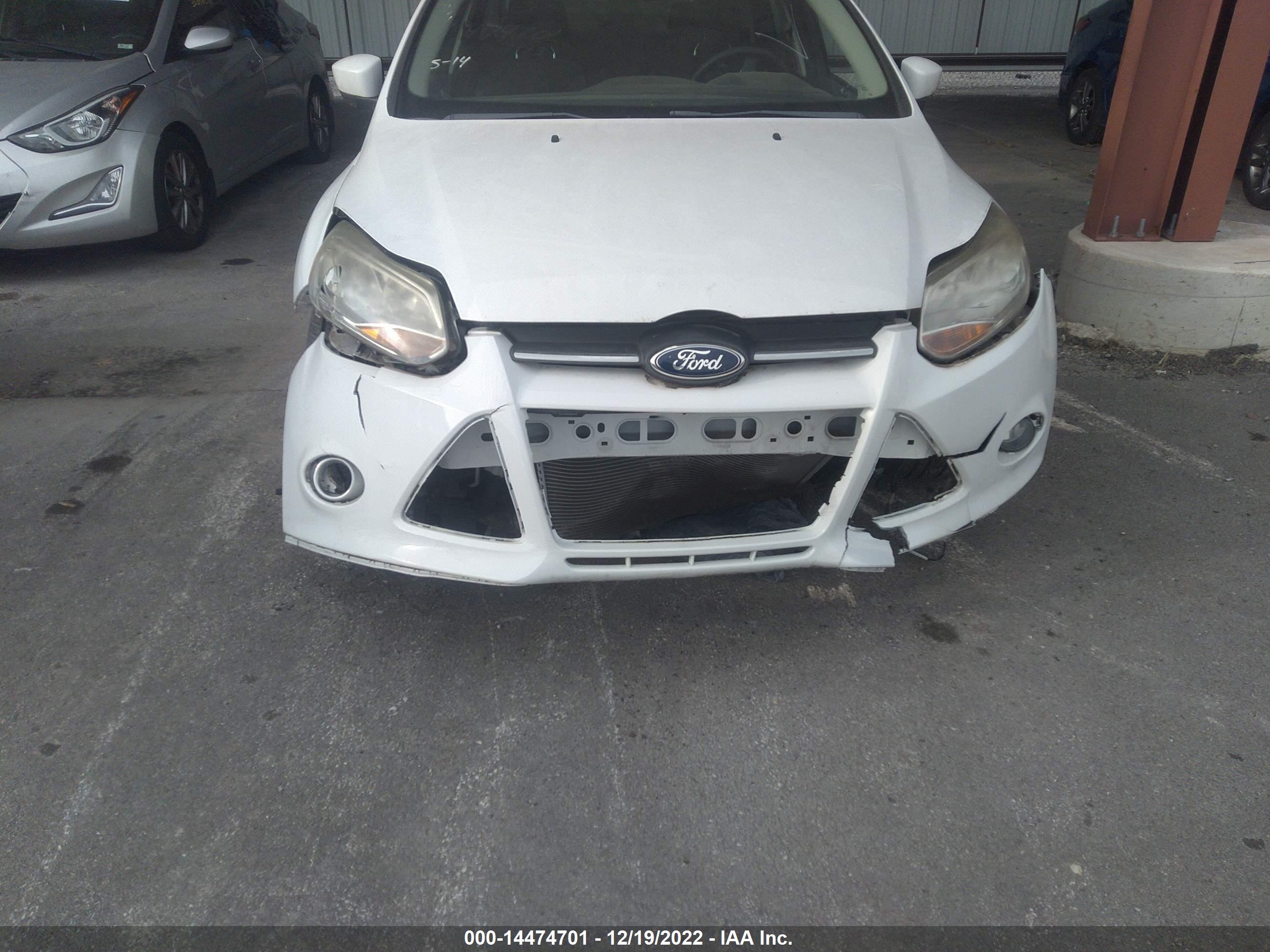 FORD FOCUS image 6
