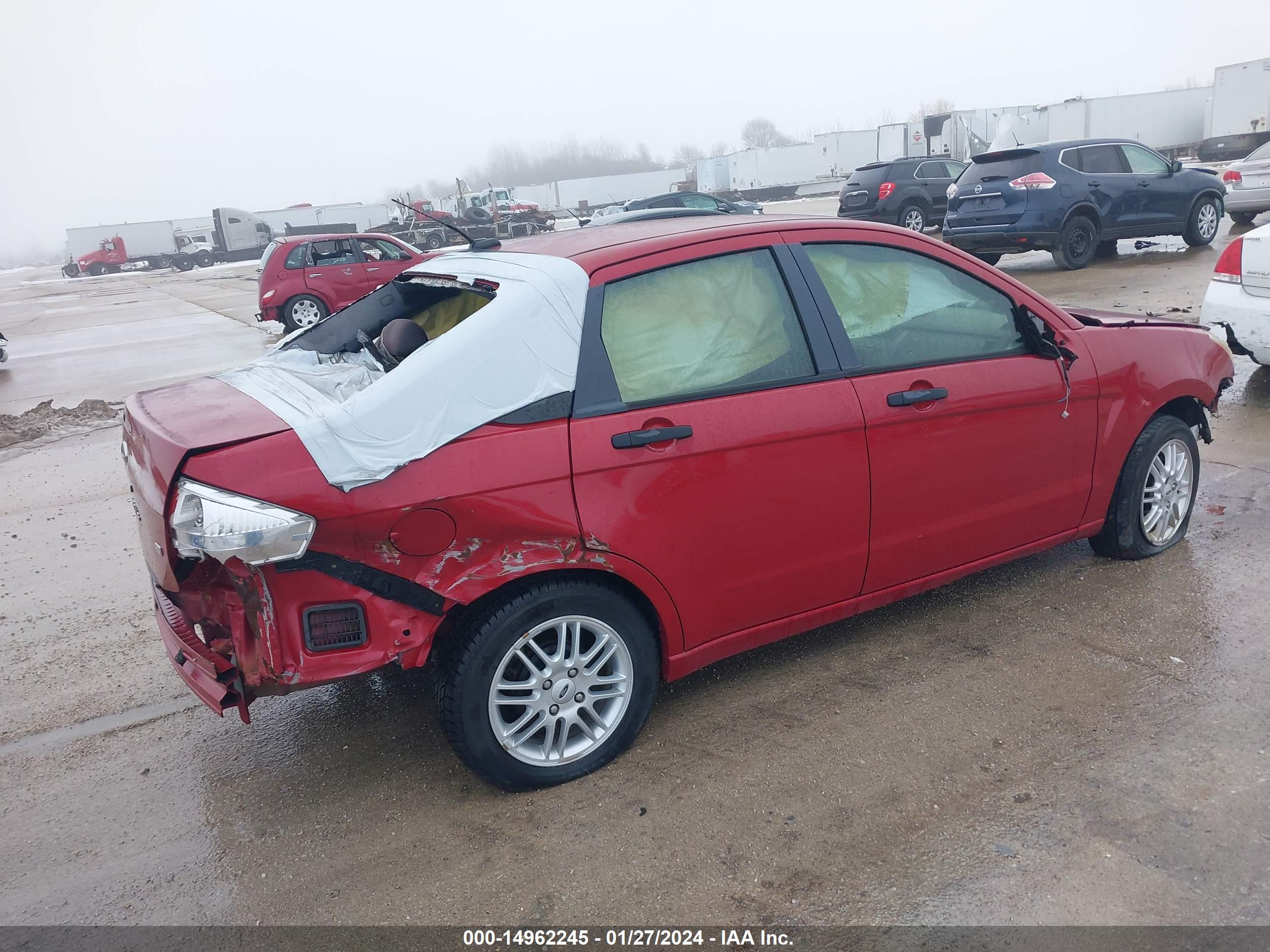 FORD FOCUS image 4