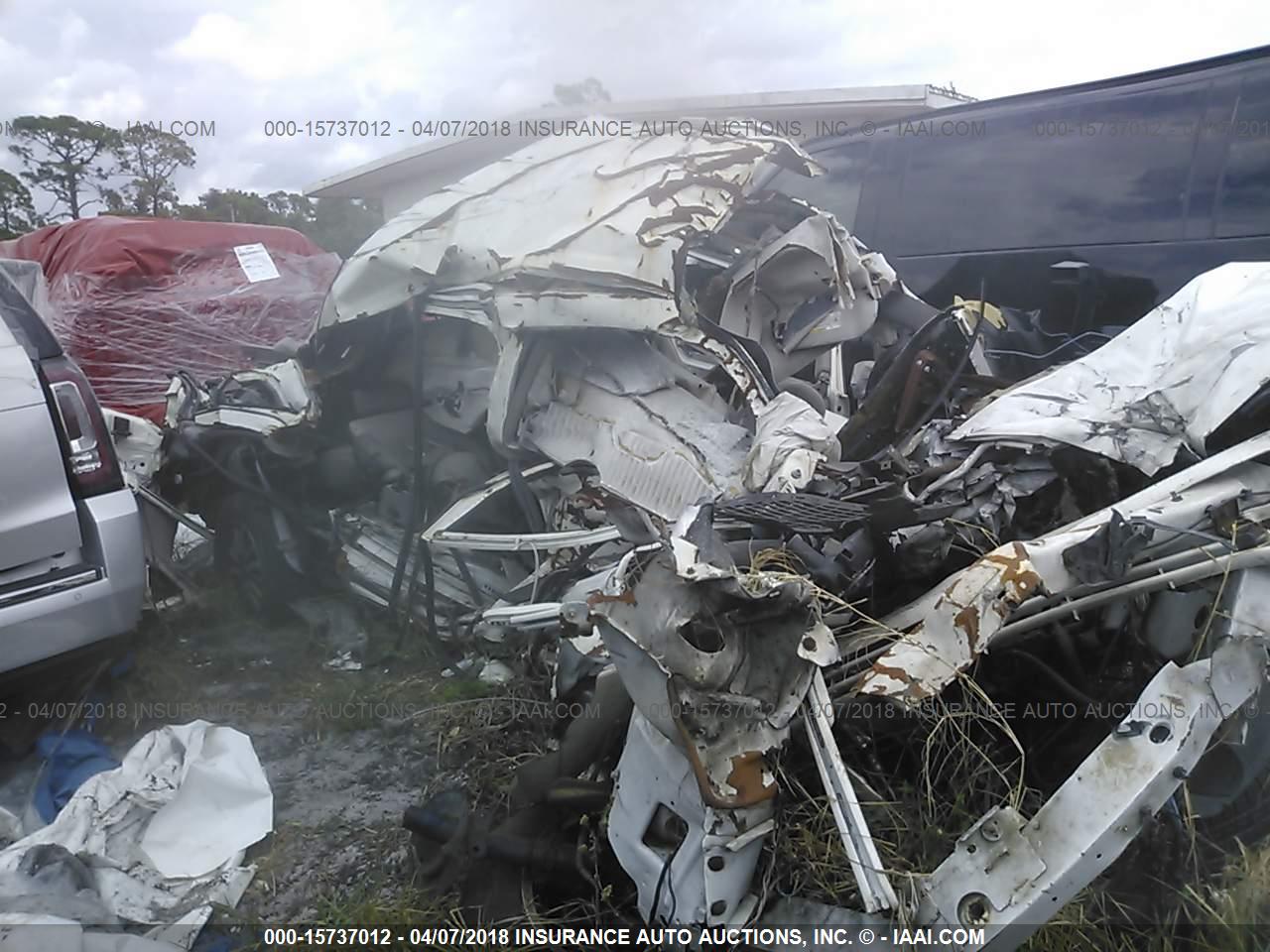 CHRYSLER TOWN image 6