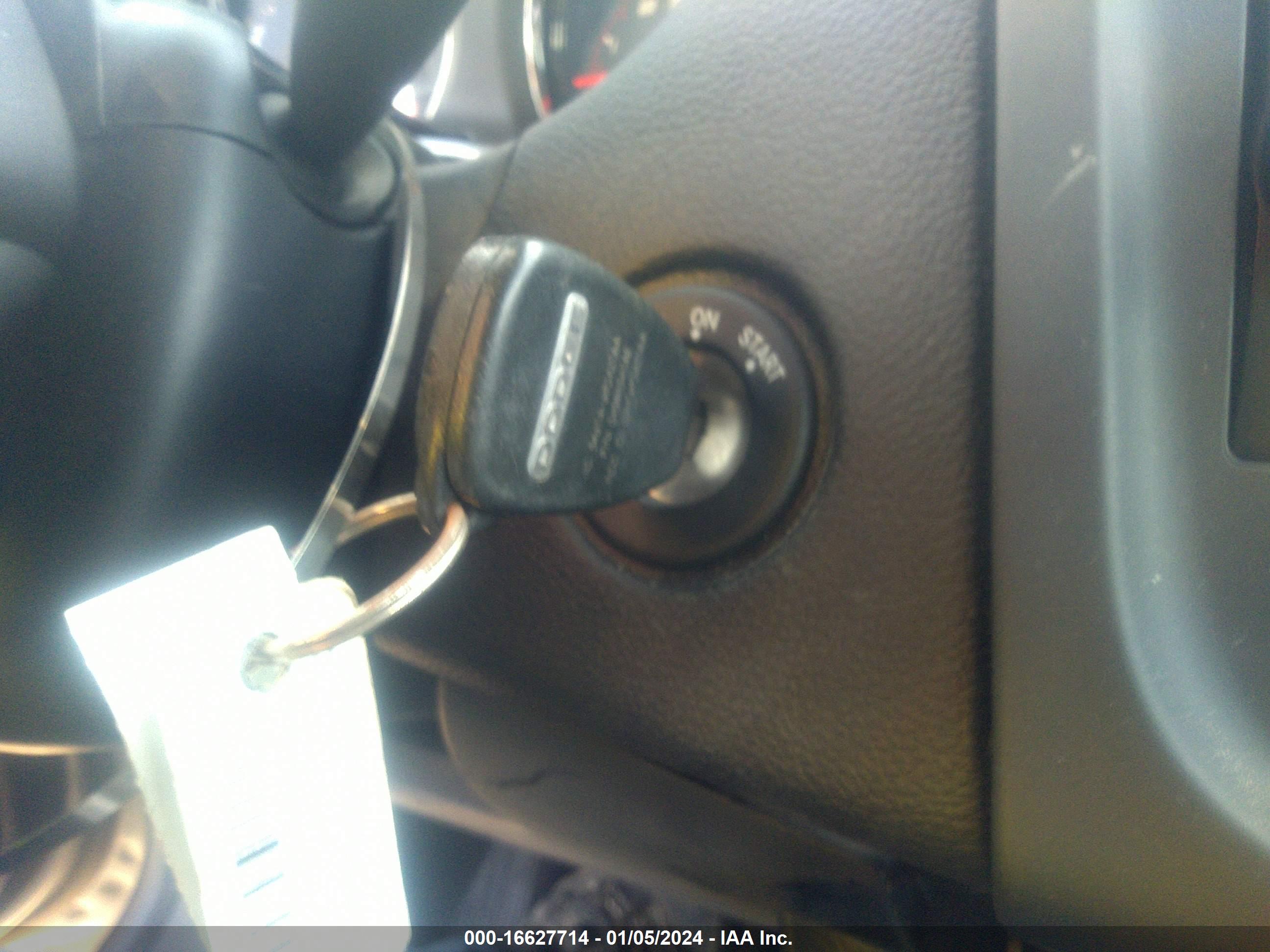 DODGE AVENGER image 11