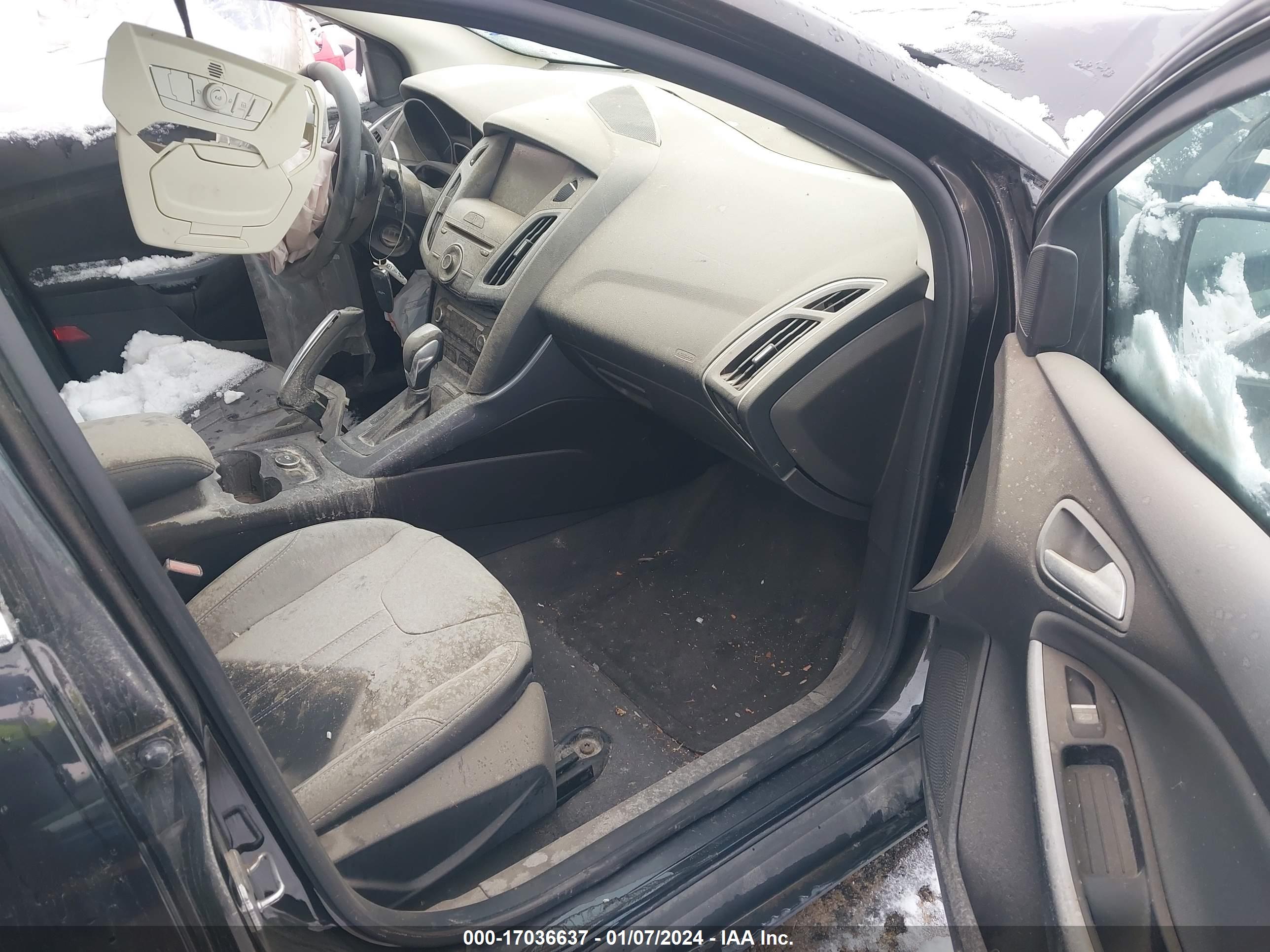 FORD FOCUS image 5
