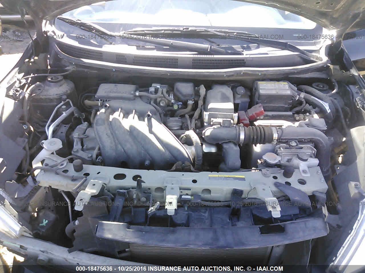 NISSAN VERSA image 10
