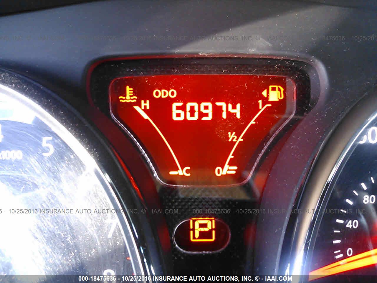 NISSAN VERSA image 7