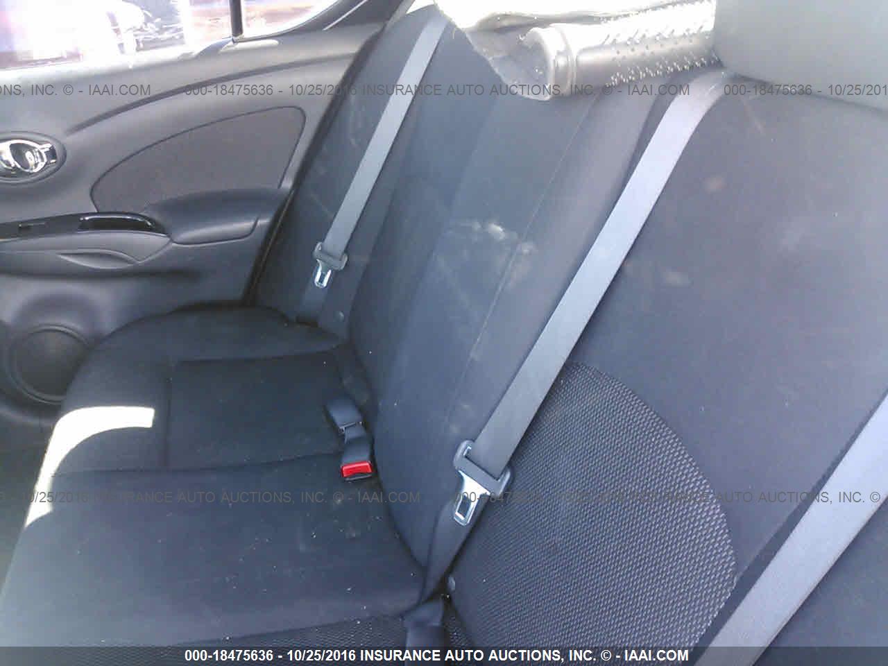 NISSAN VERSA image 8
