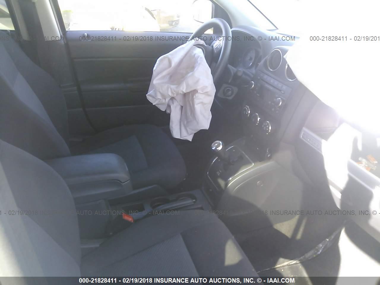 JEEP COMPASS image 5