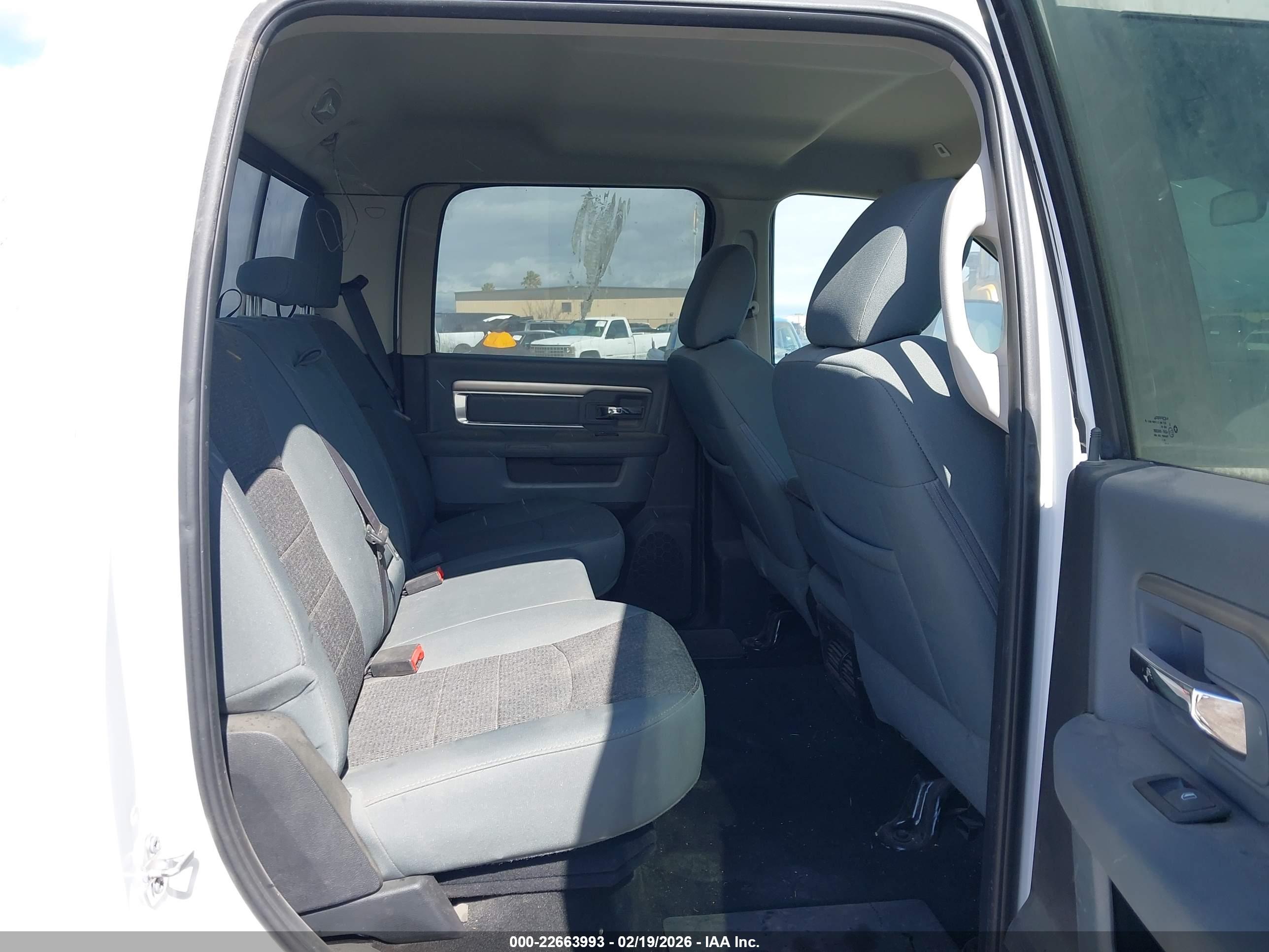 RAM 2500 image 8