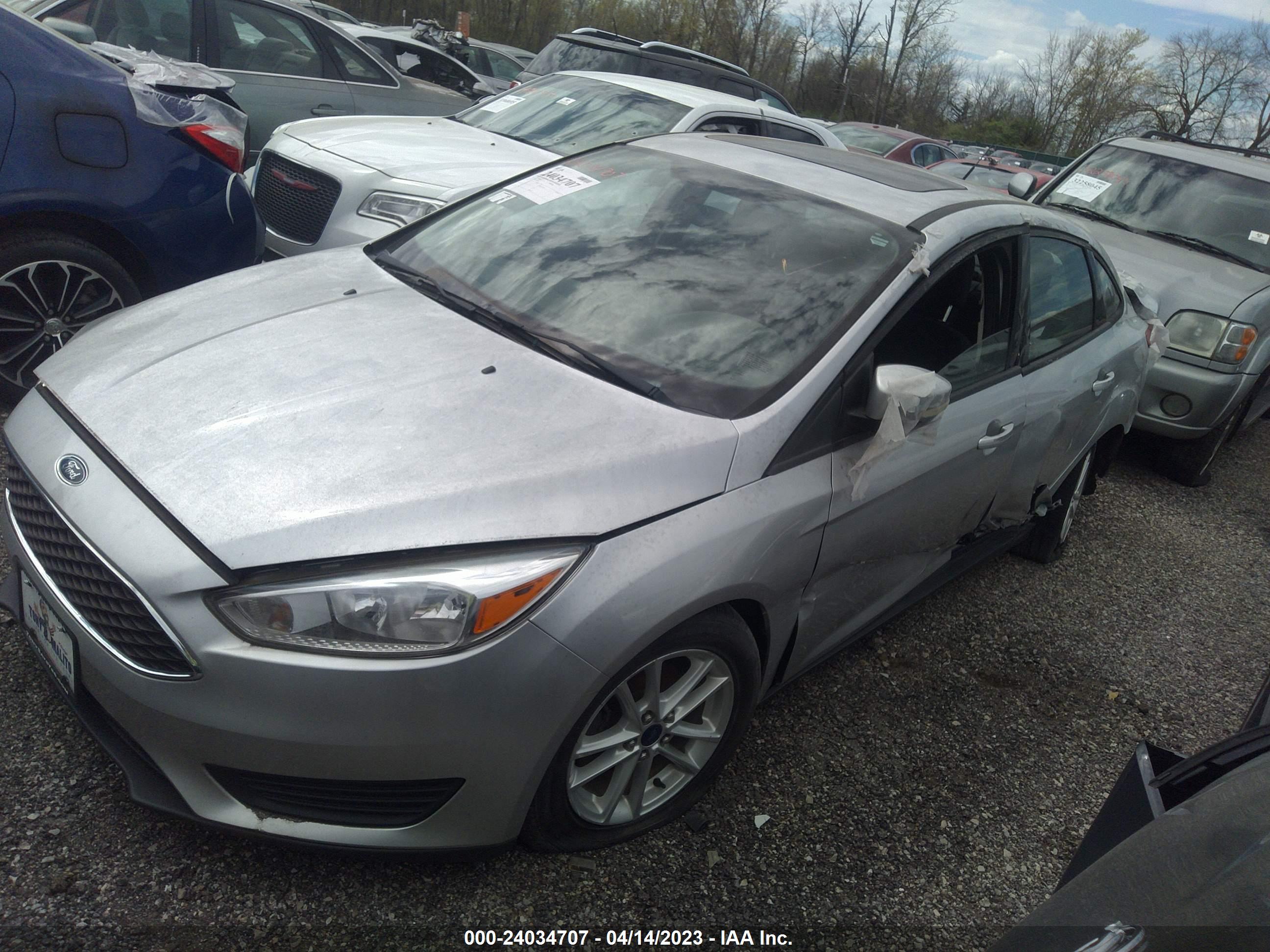 FORD FOCUS image 2
