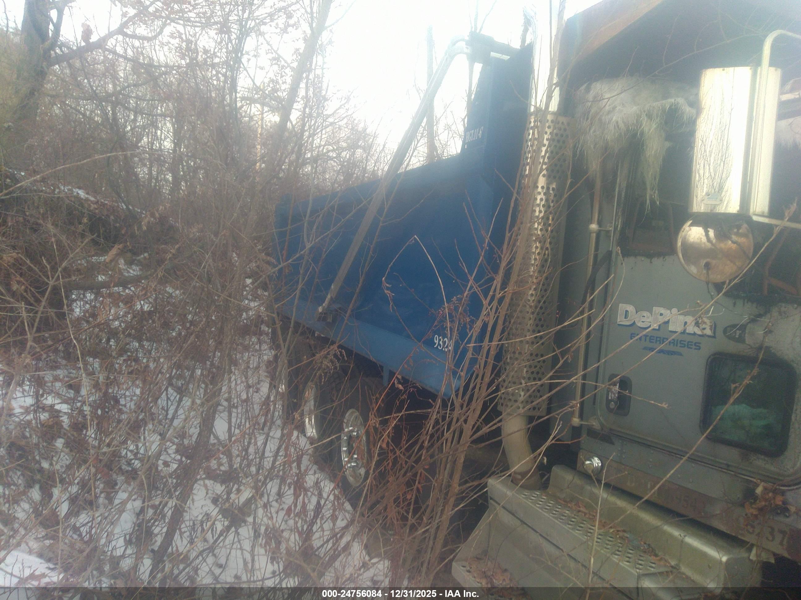 KENWORTH T800 image 7