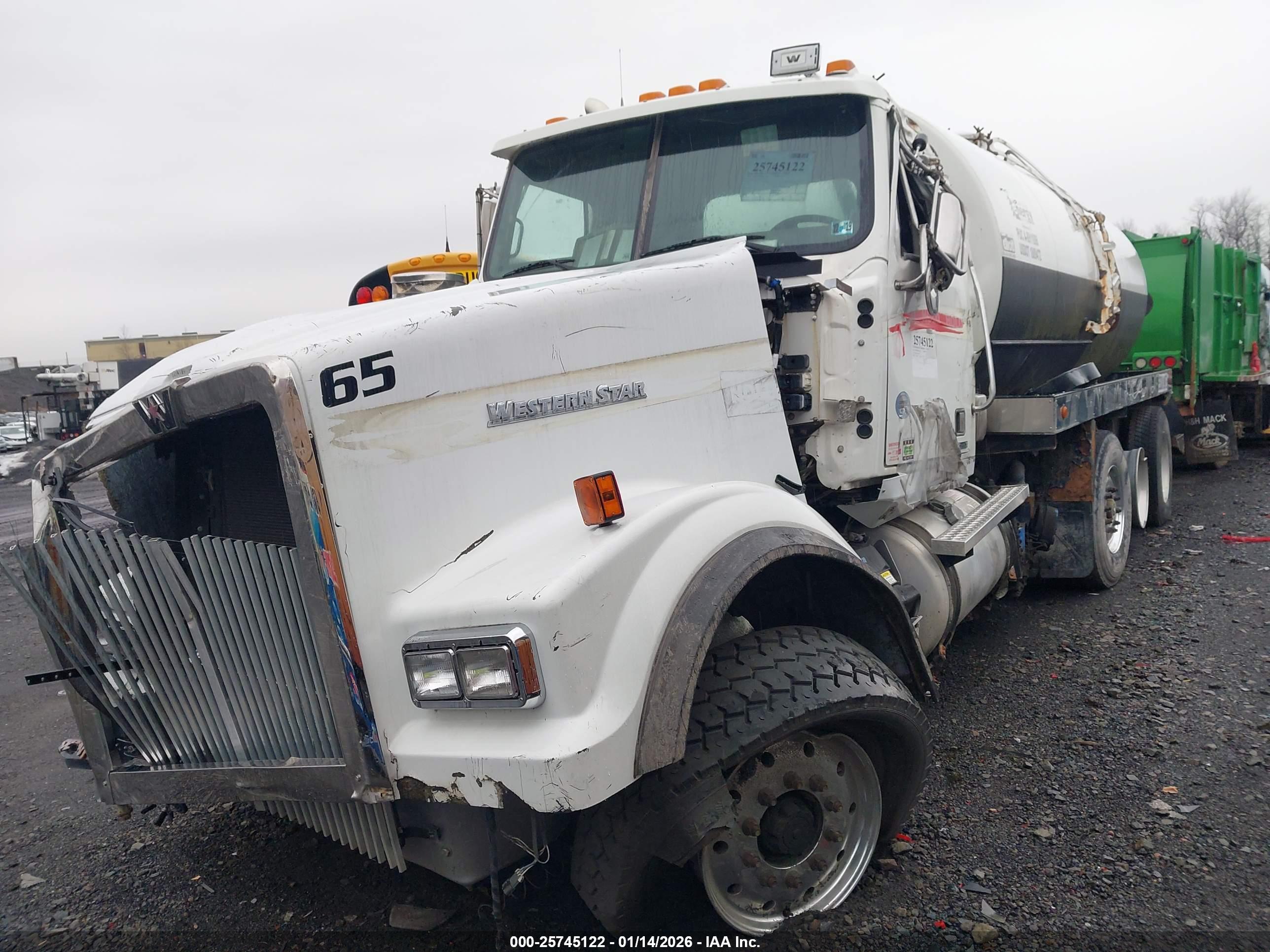 WESTERN STAR/AUTO image 2