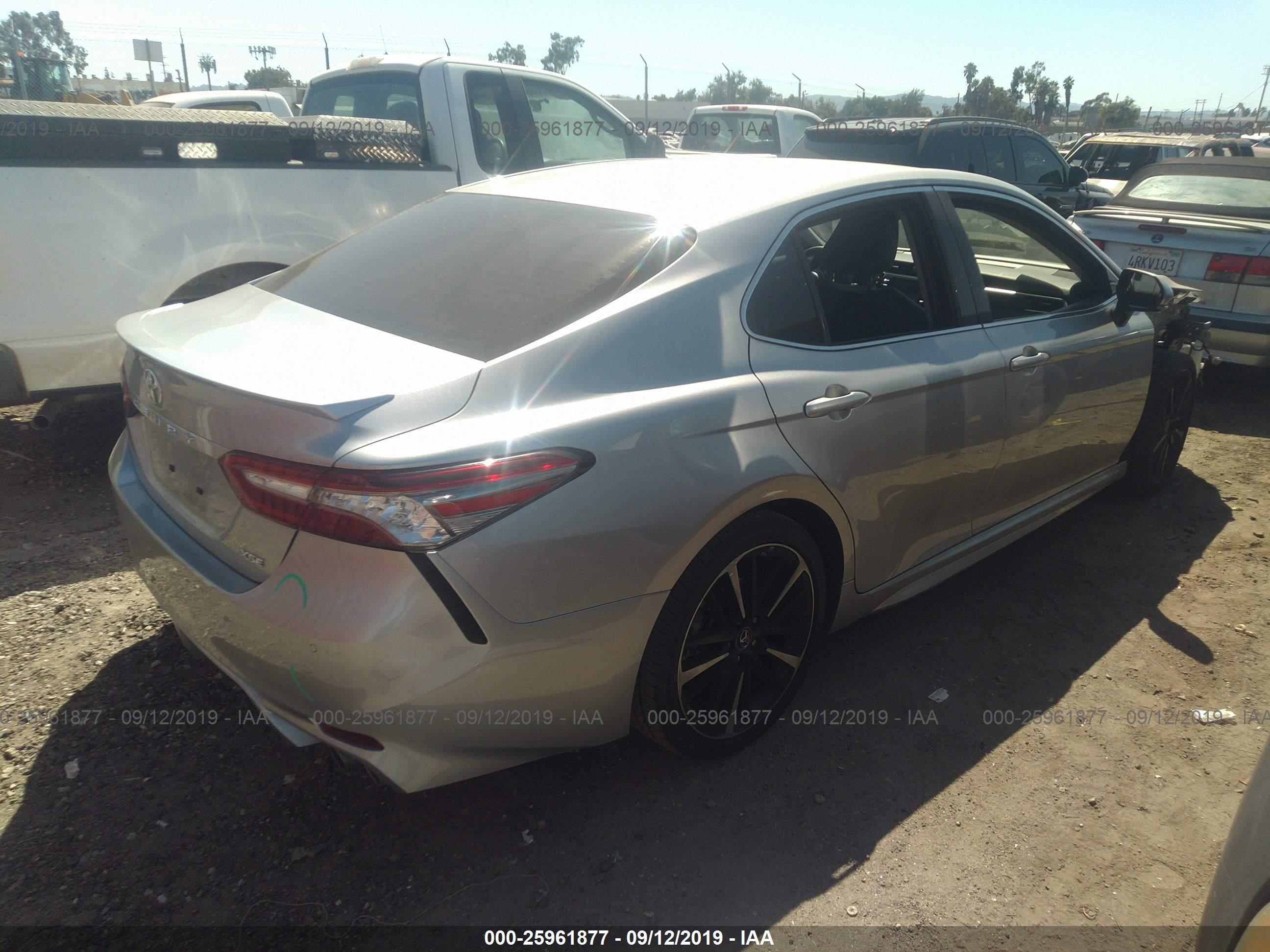 TOYOTA CAMRY image 4
