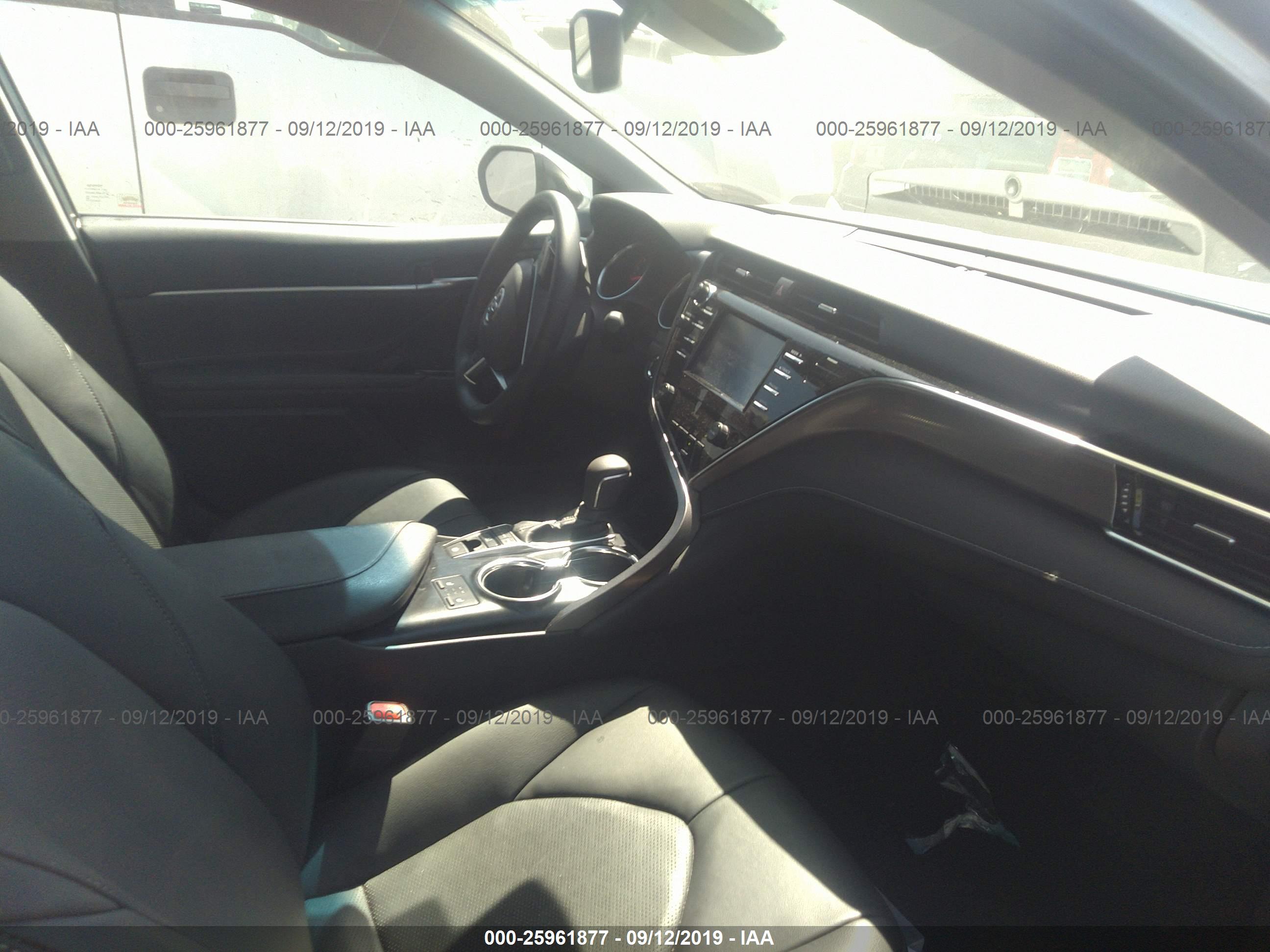 TOYOTA CAMRY image 5