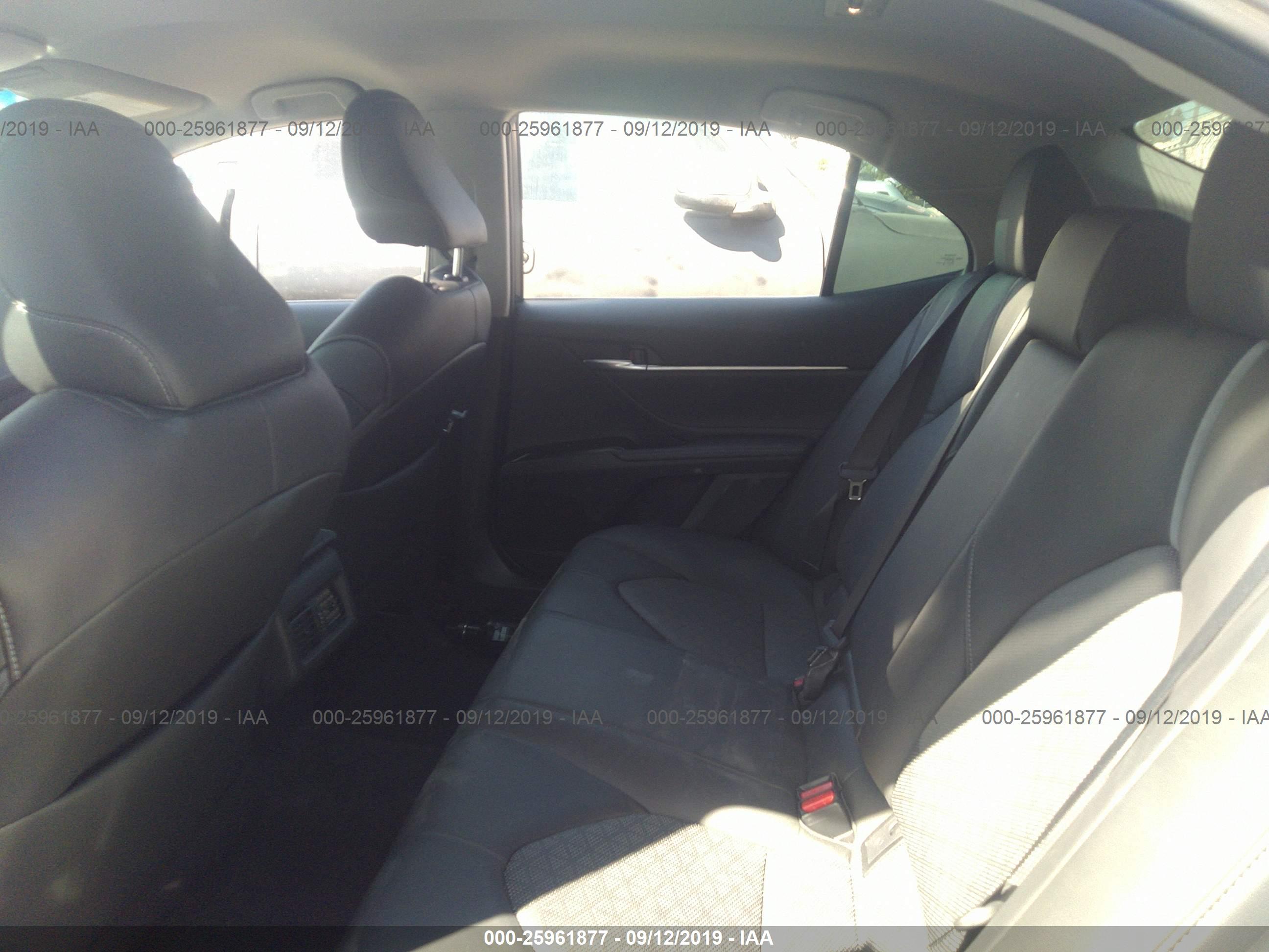 TOYOTA CAMRY image 8