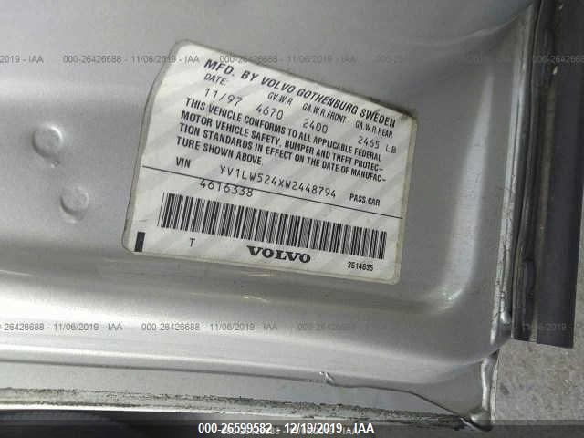 VOLVO V70 image 9