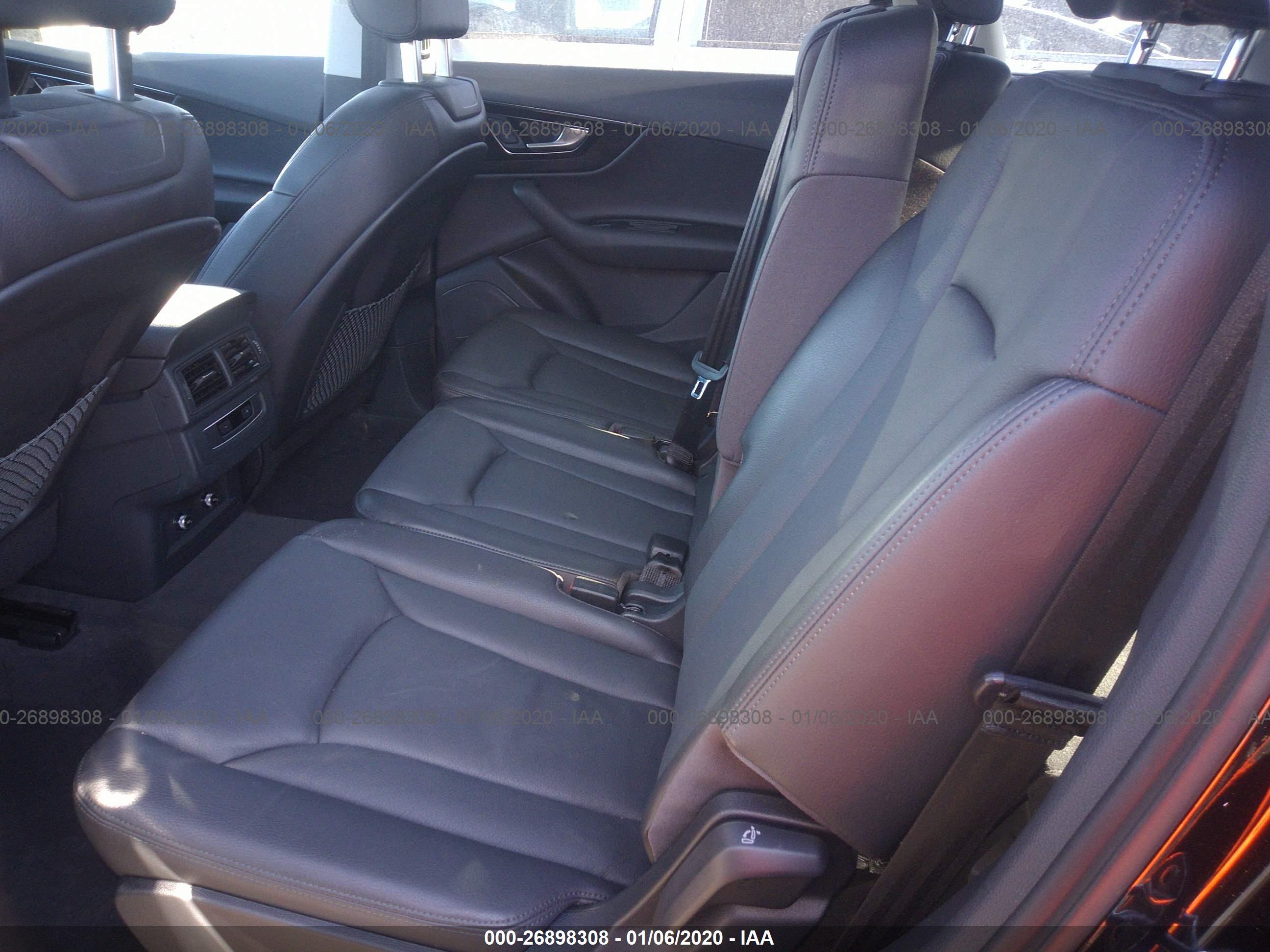 AUDI Q7 image 8