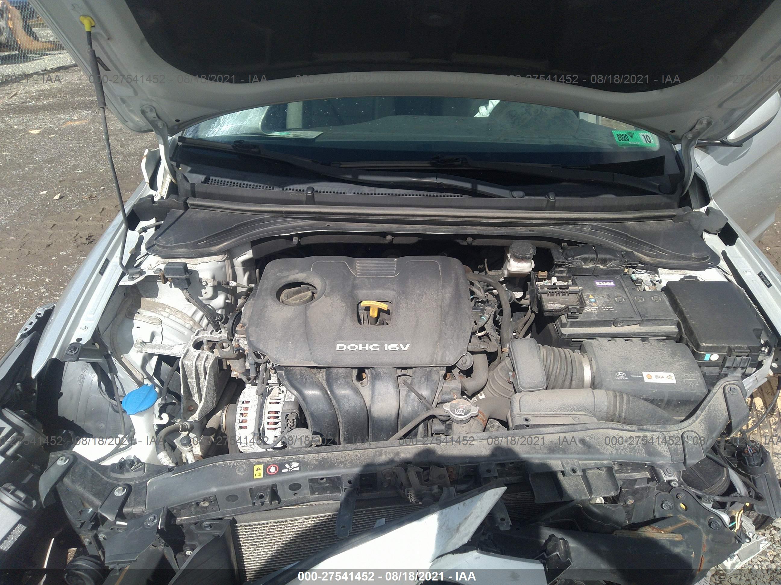 HYUNDAI ELANTRA image 10