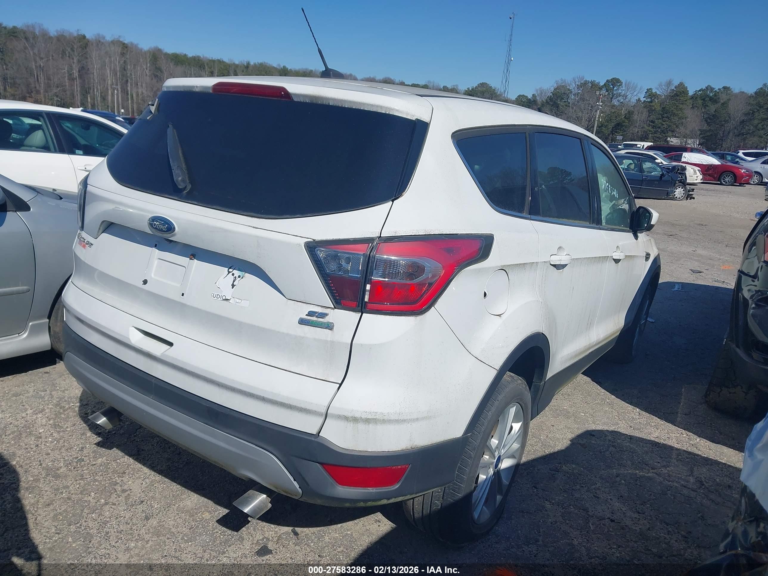 FORD ESCAPE image 4