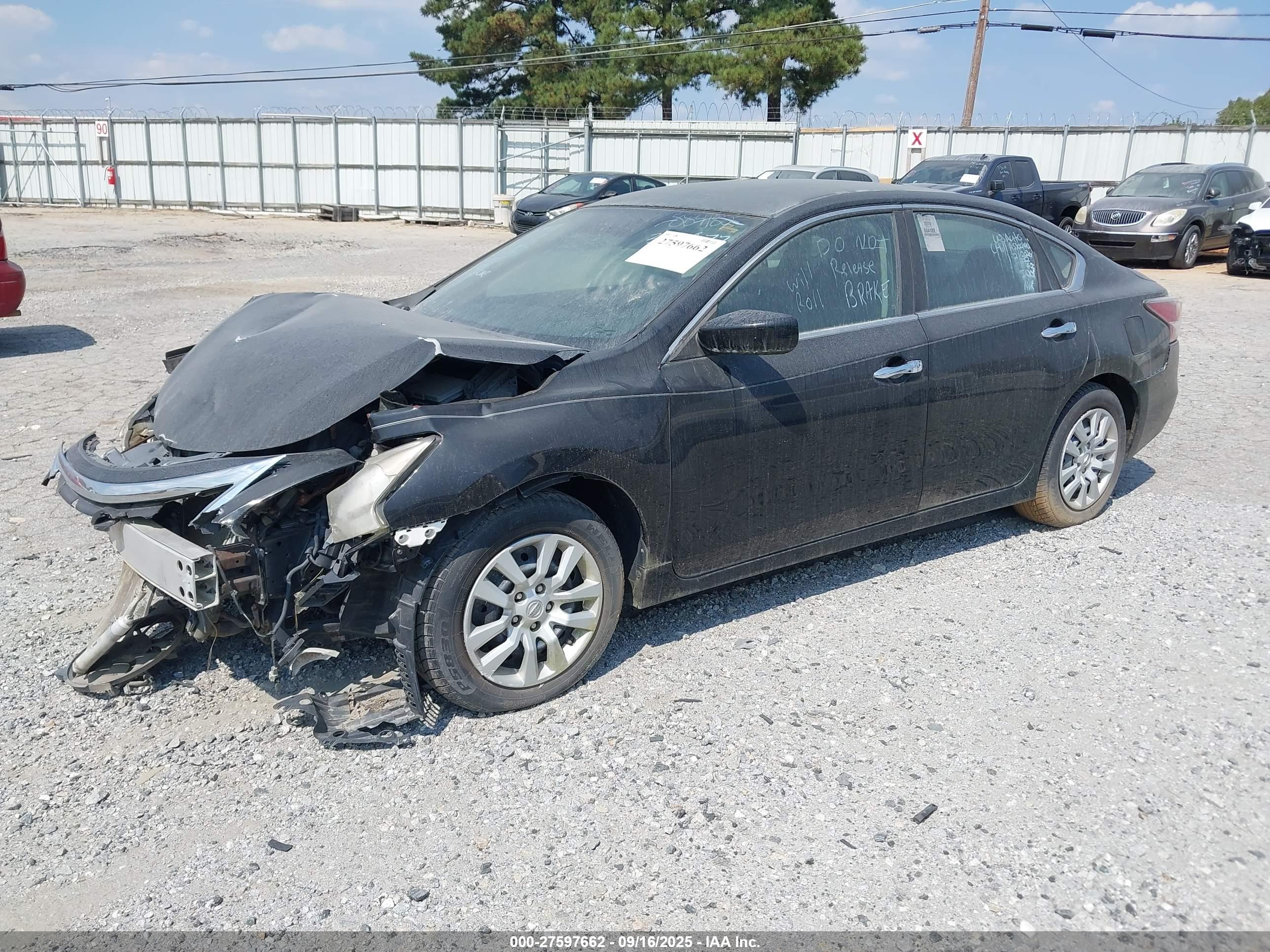NISSAN ALTIMA image 2