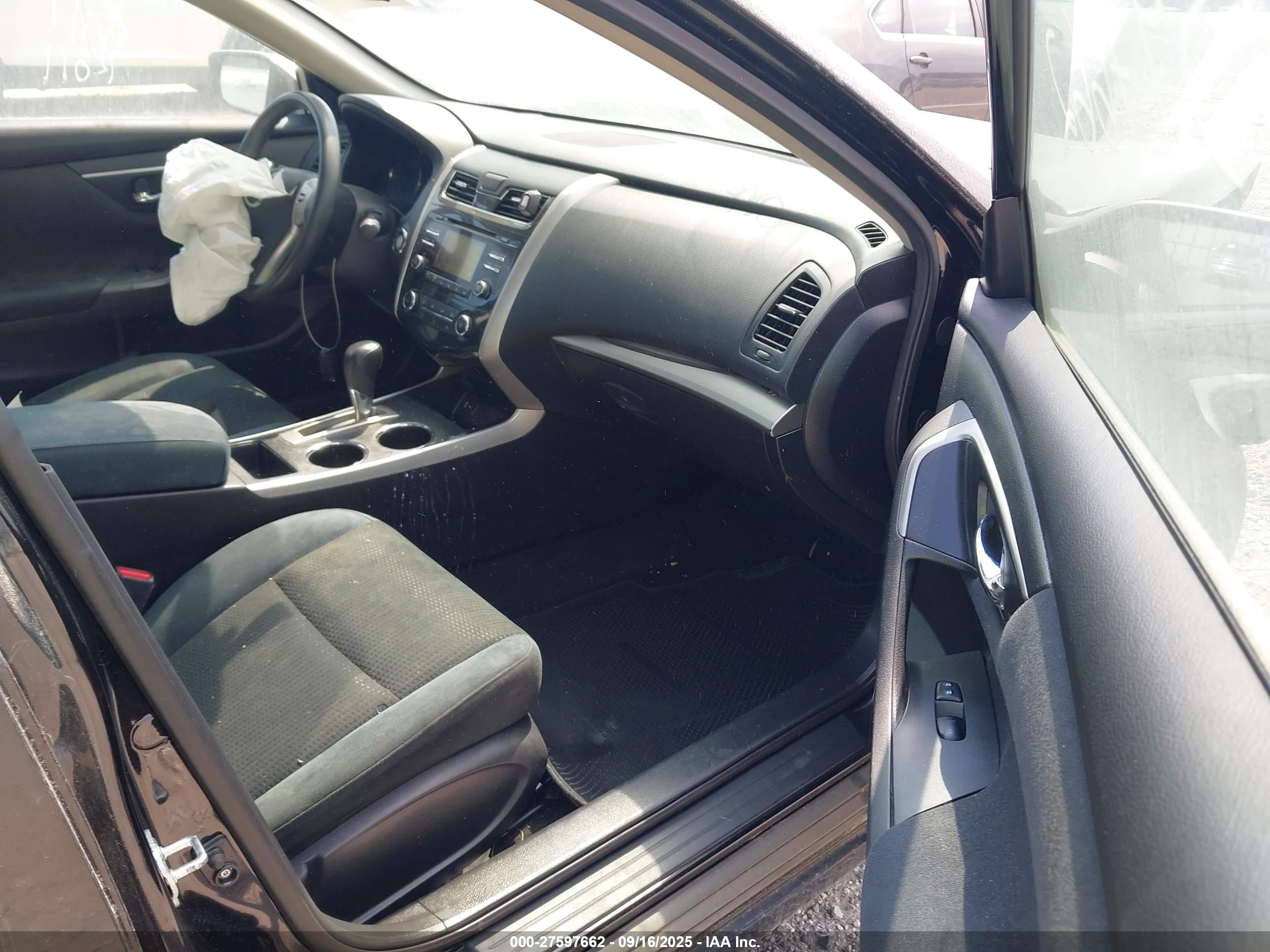 NISSAN ALTIMA image 5