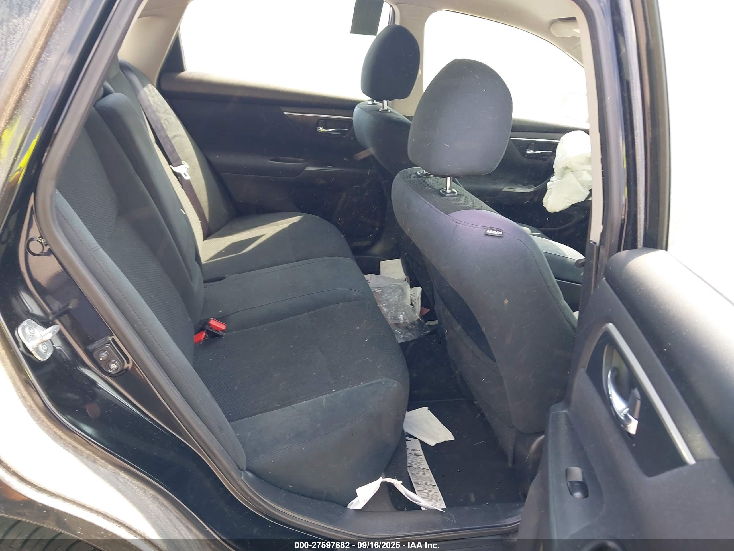 NISSAN ALTIMA image 8