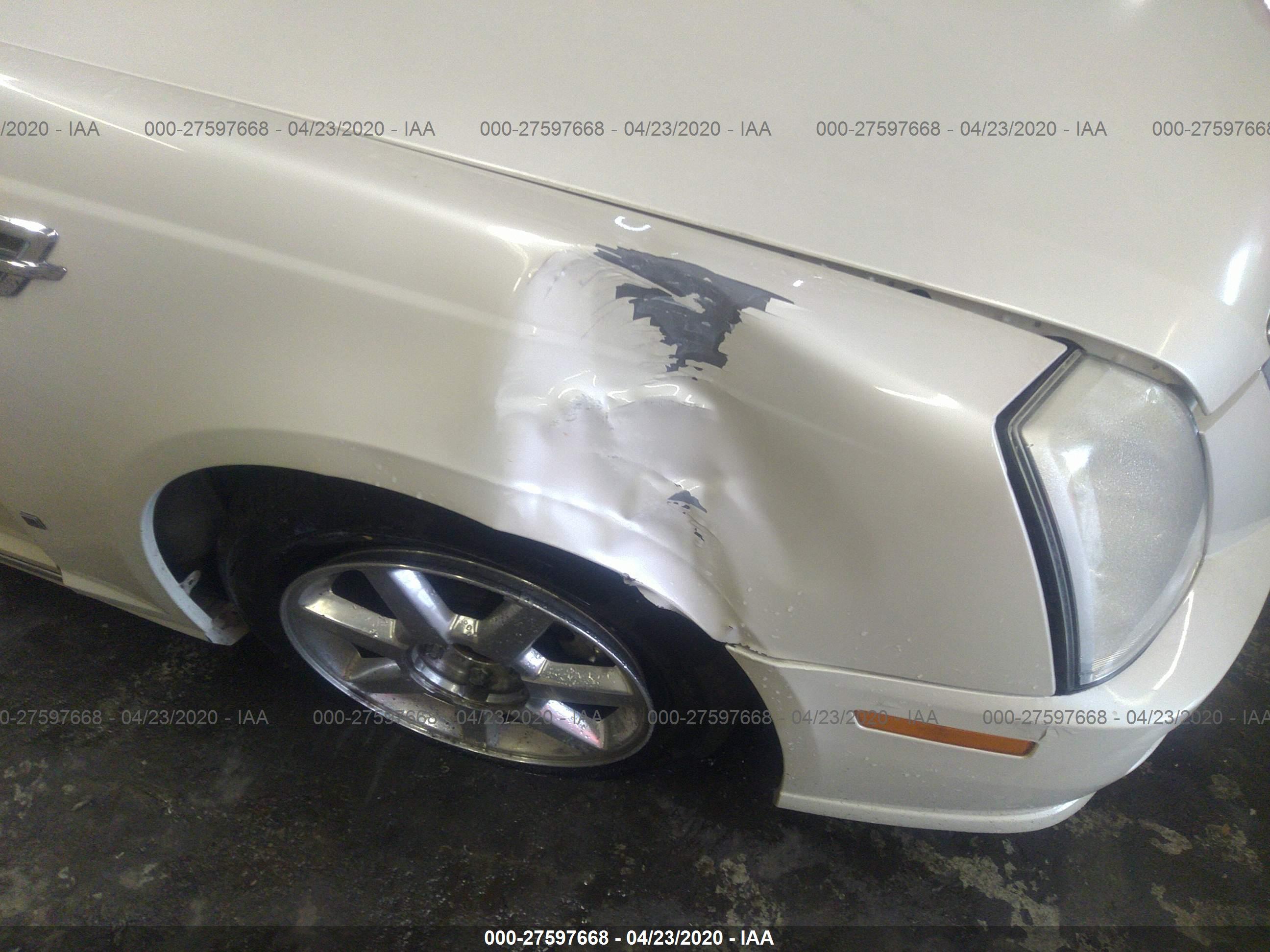CADILLAC STS image 6