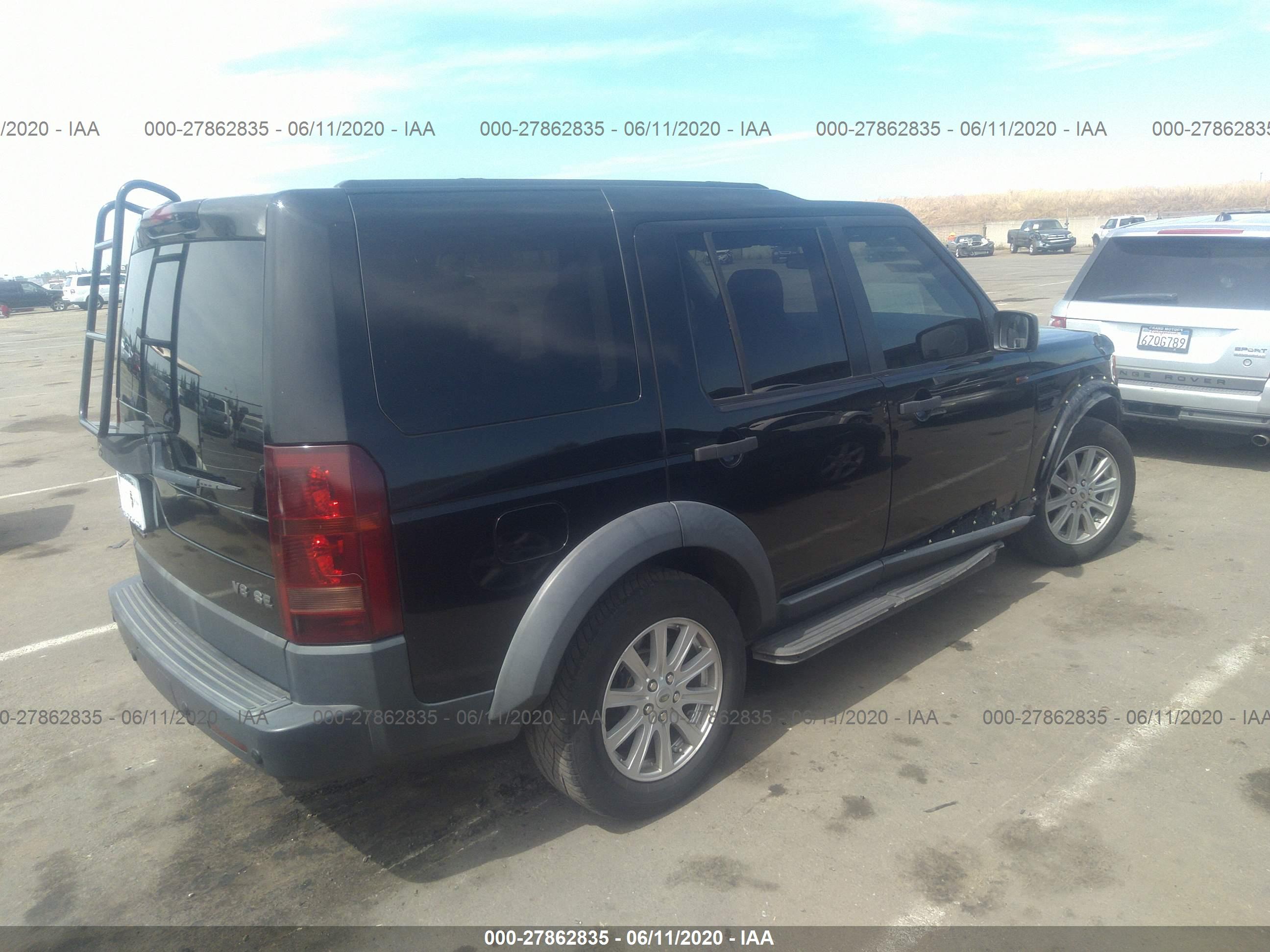 LAND ROVER image 4