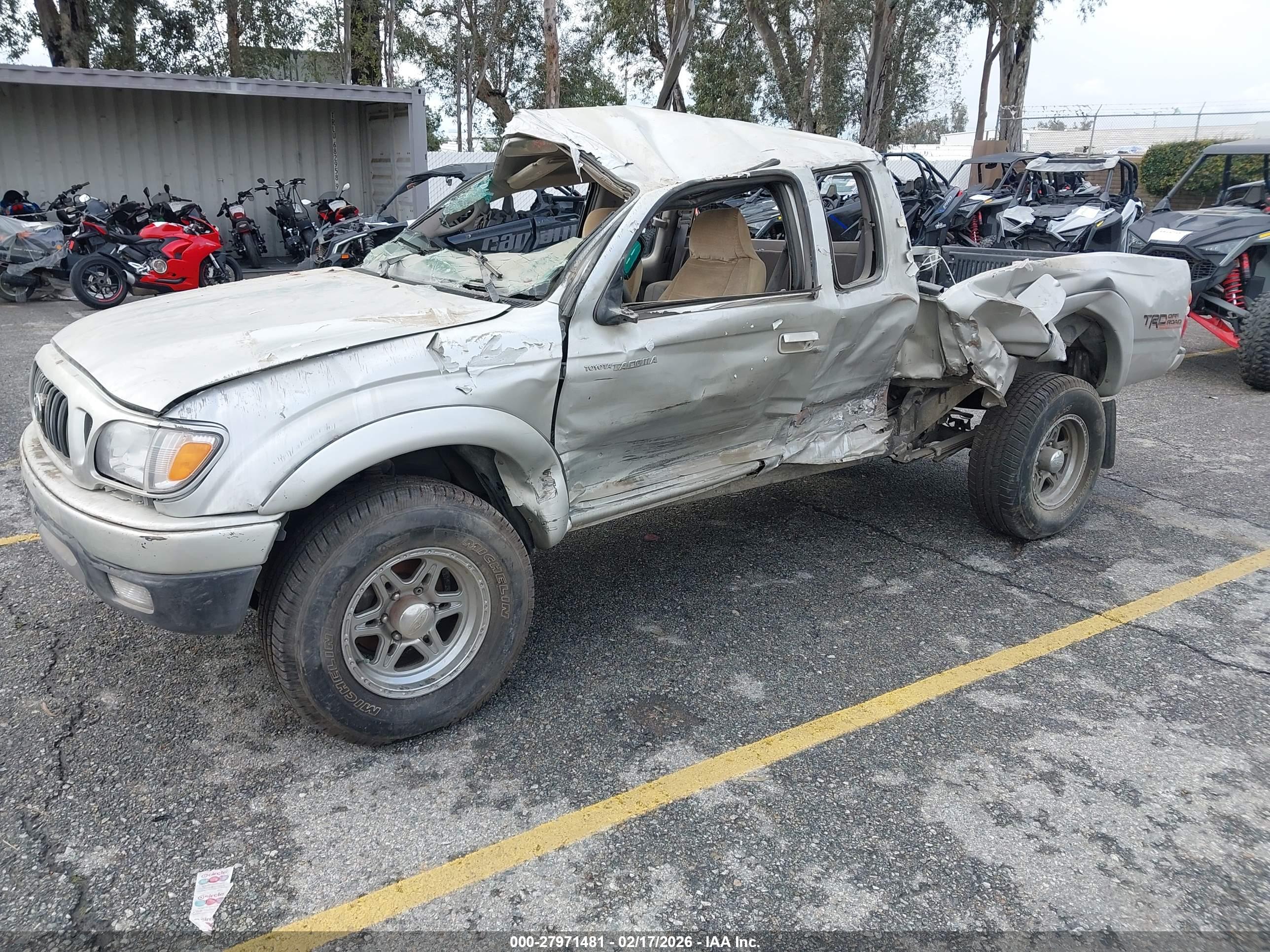 TOYOTA TACOMA image 2