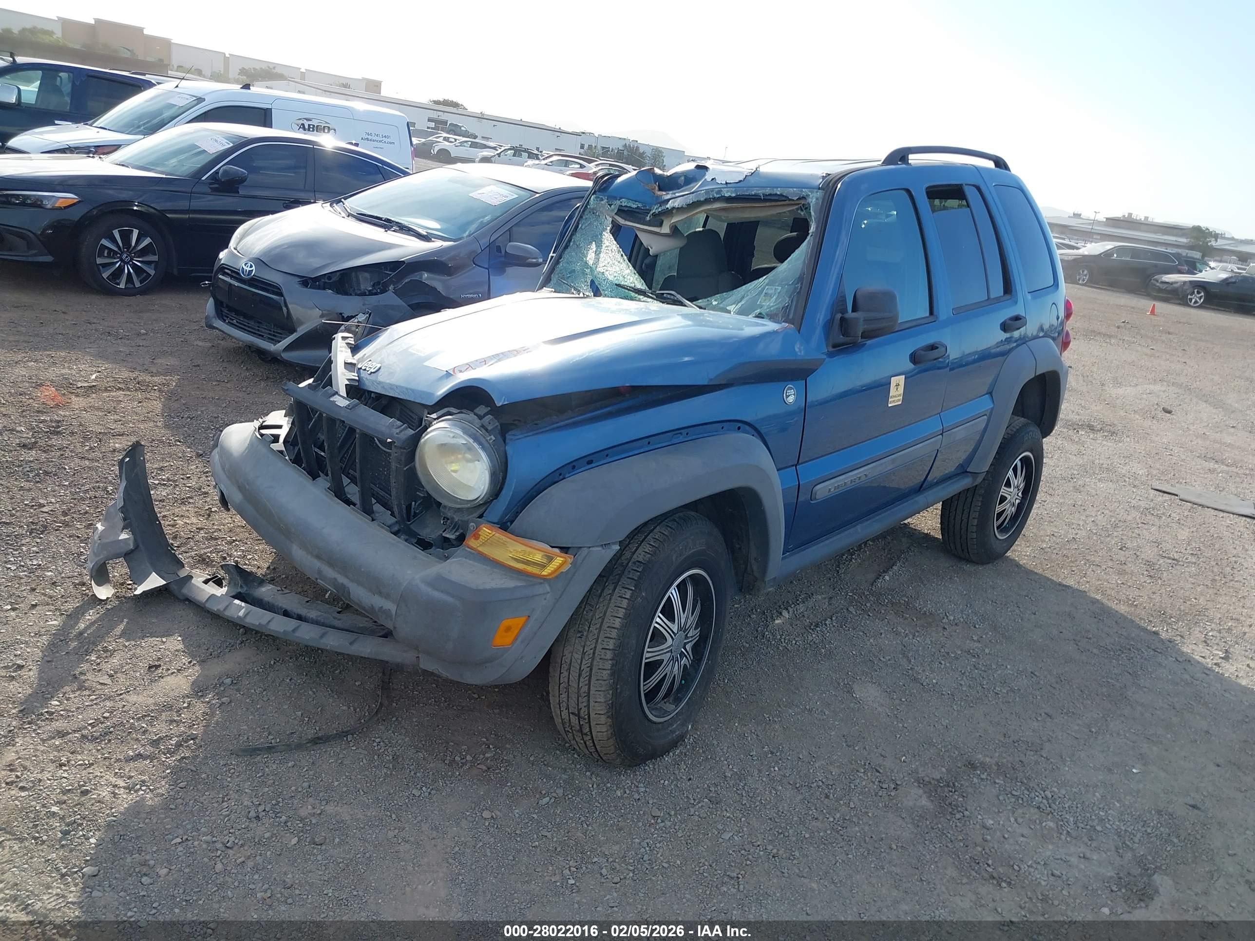 JEEP LIBERTY image 2