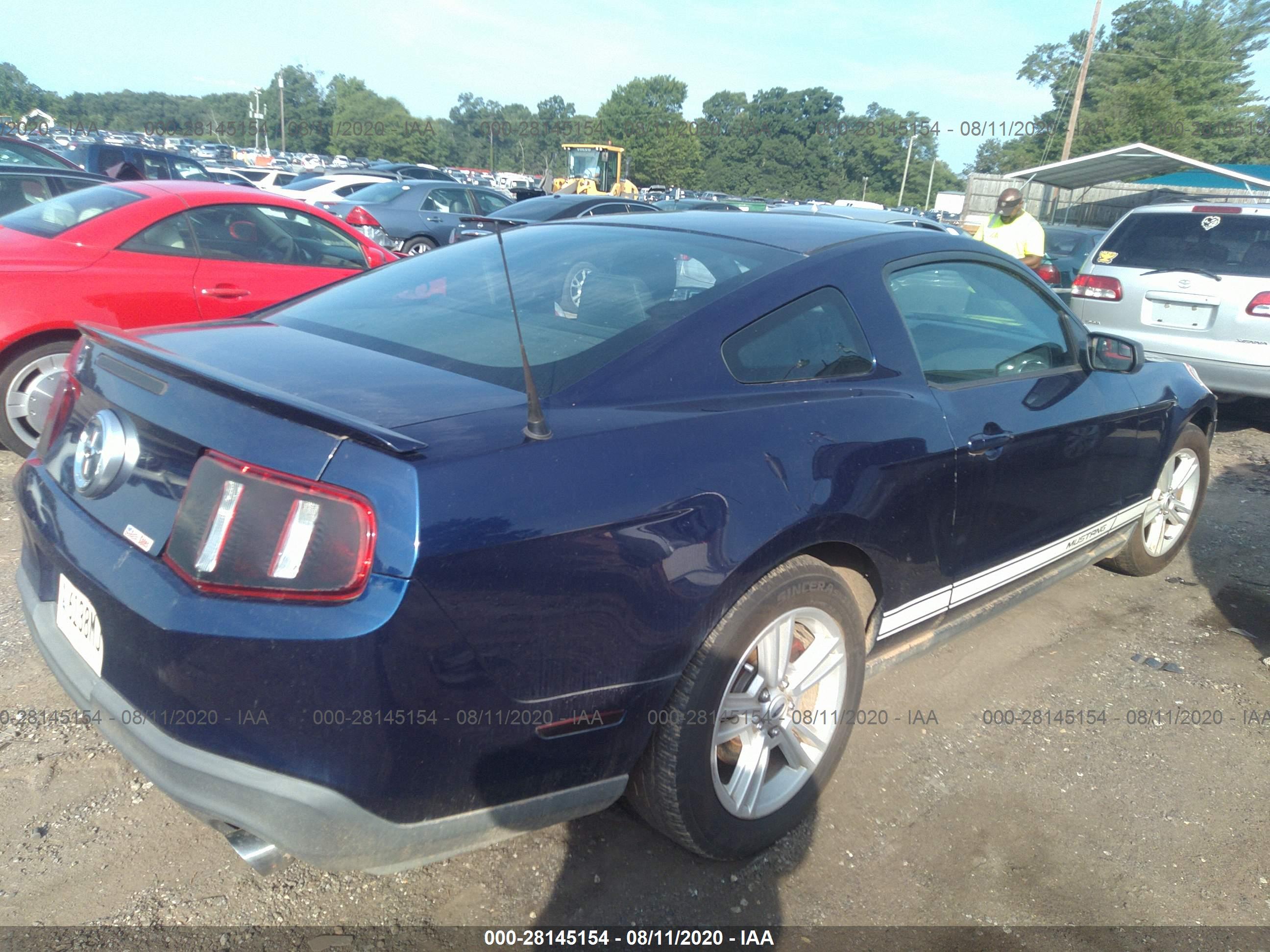 FORD MUSTANG image 4