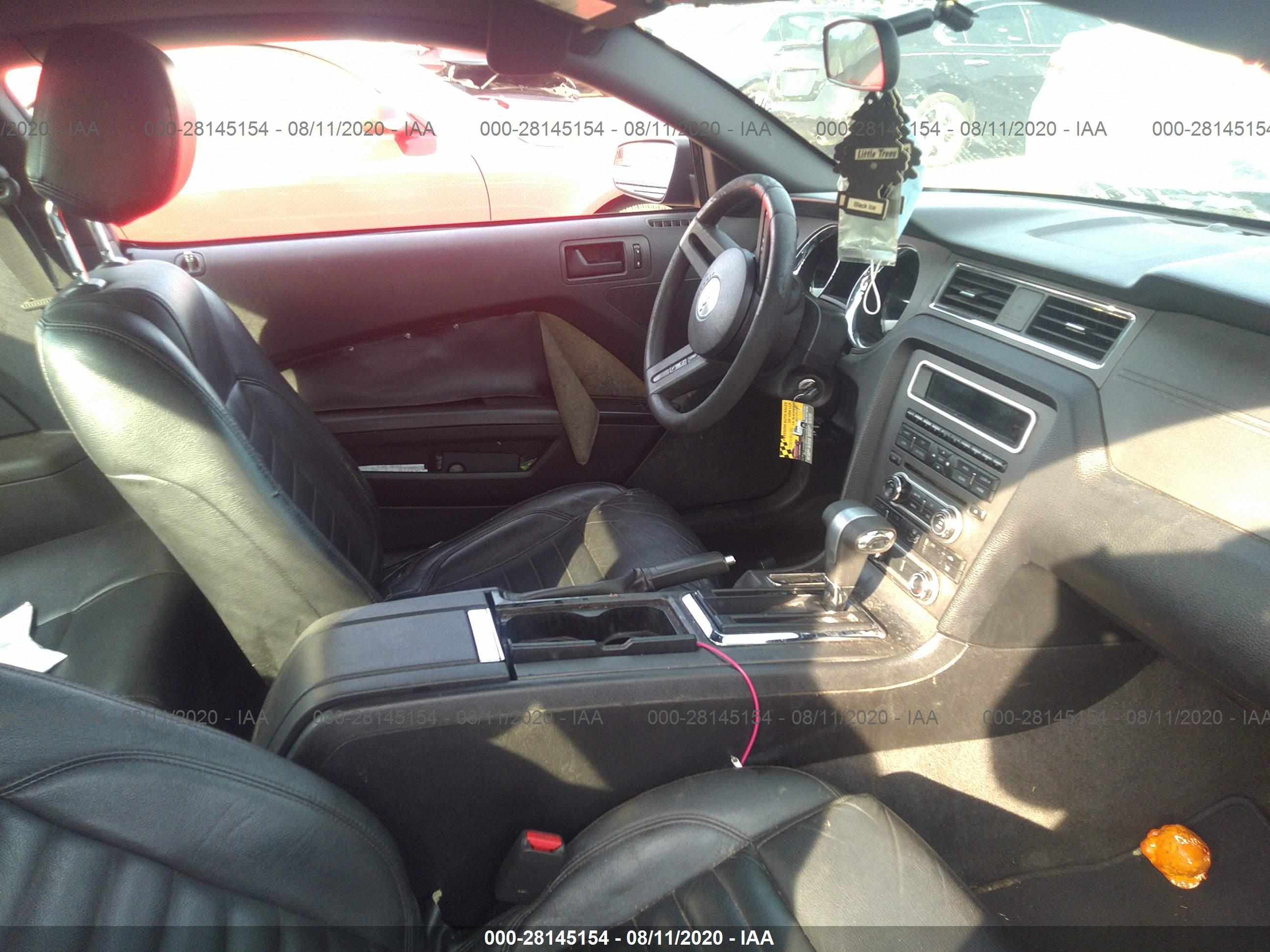 FORD MUSTANG image 5