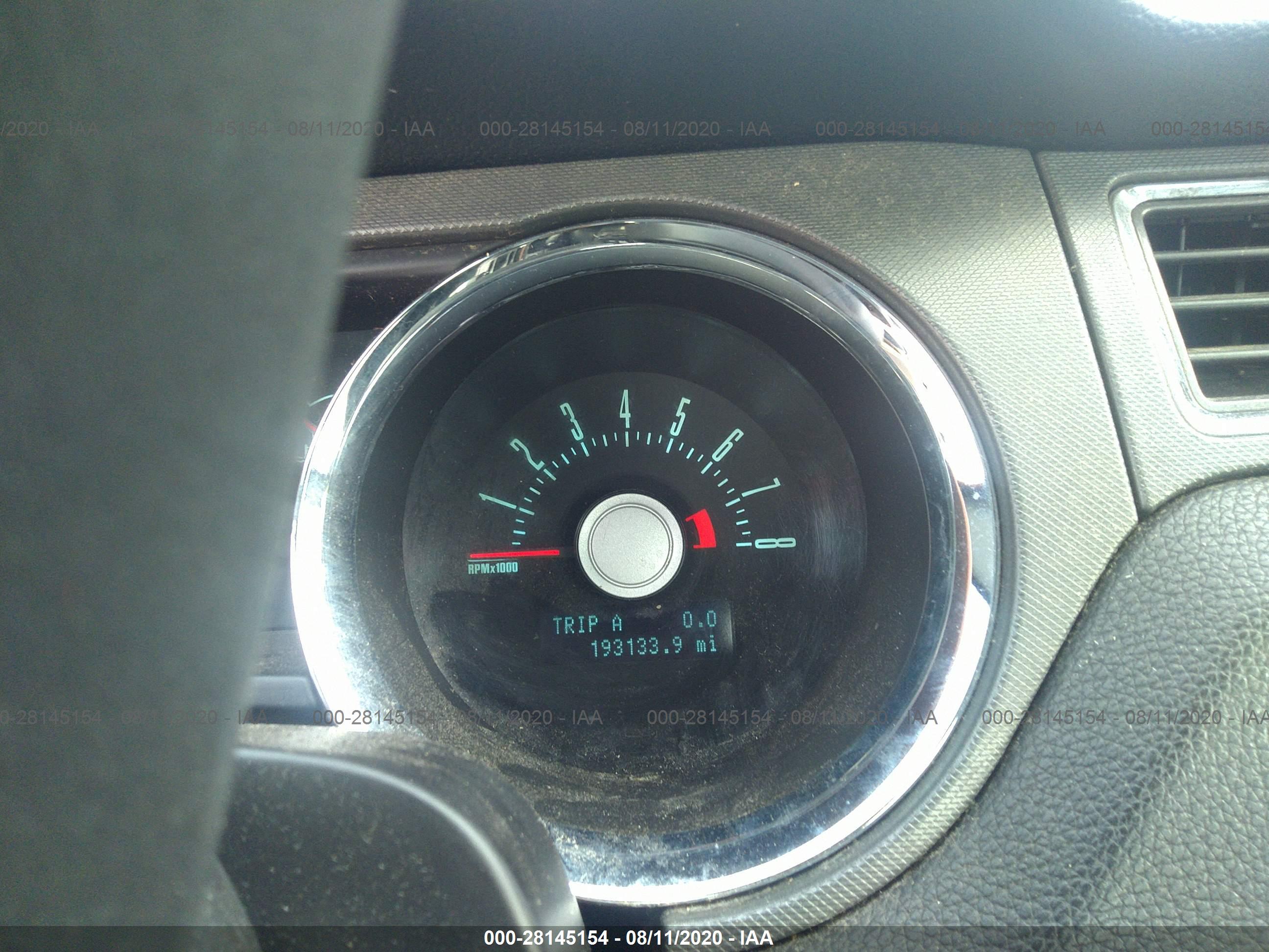 FORD MUSTANG image 7