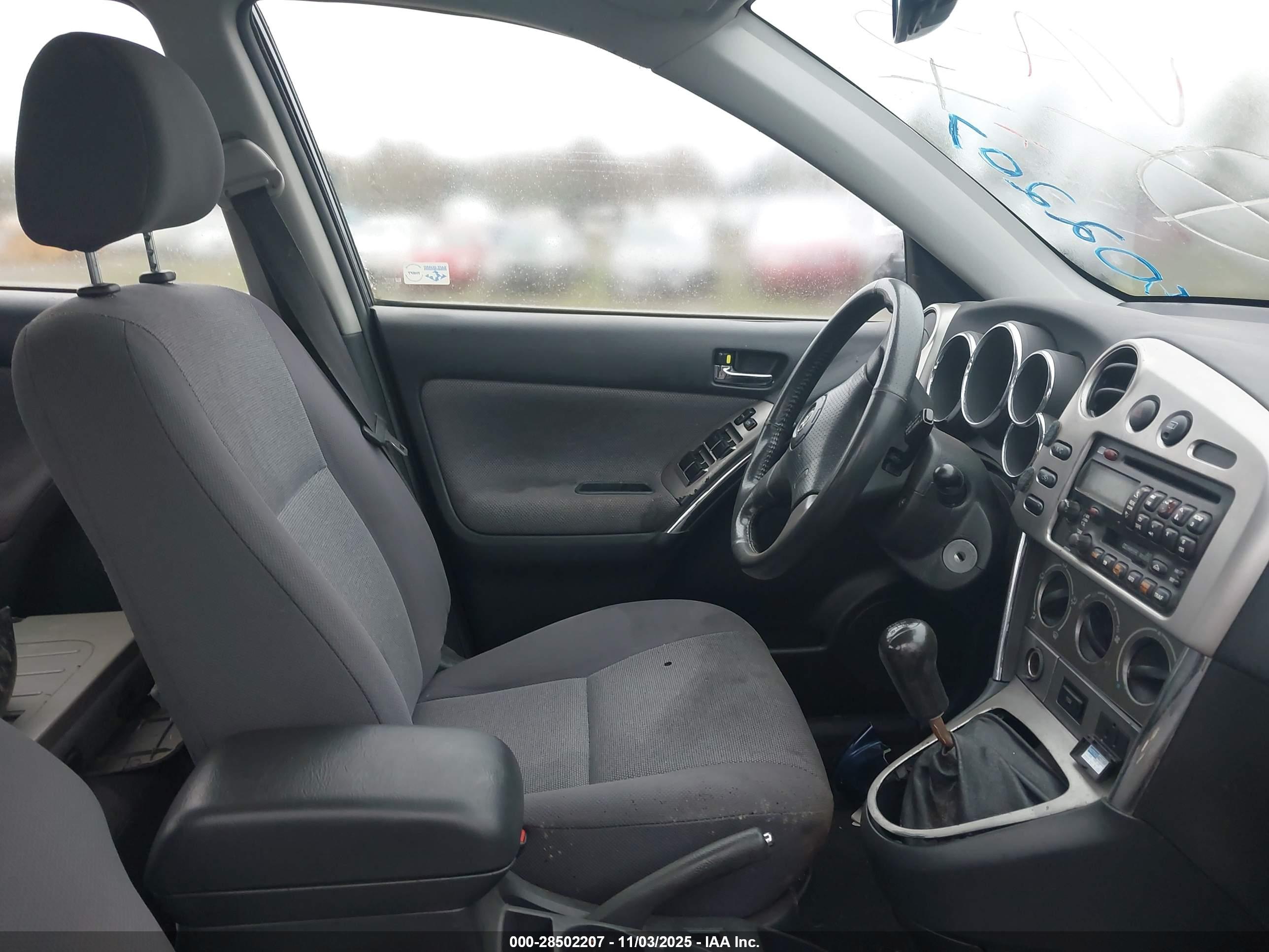 TOYOTA MATRIX image 5