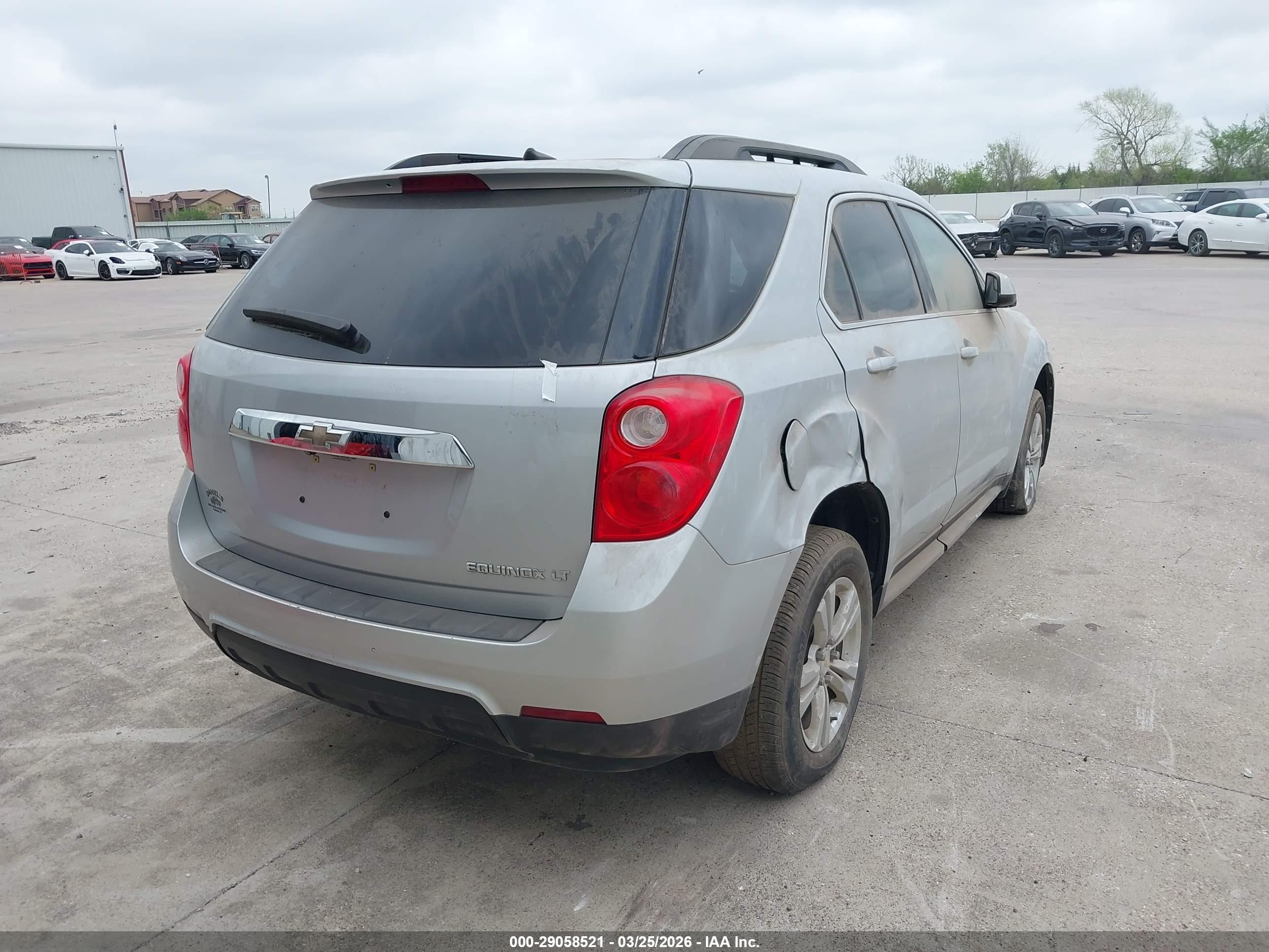 CHEVROLET EQUINOX image 4