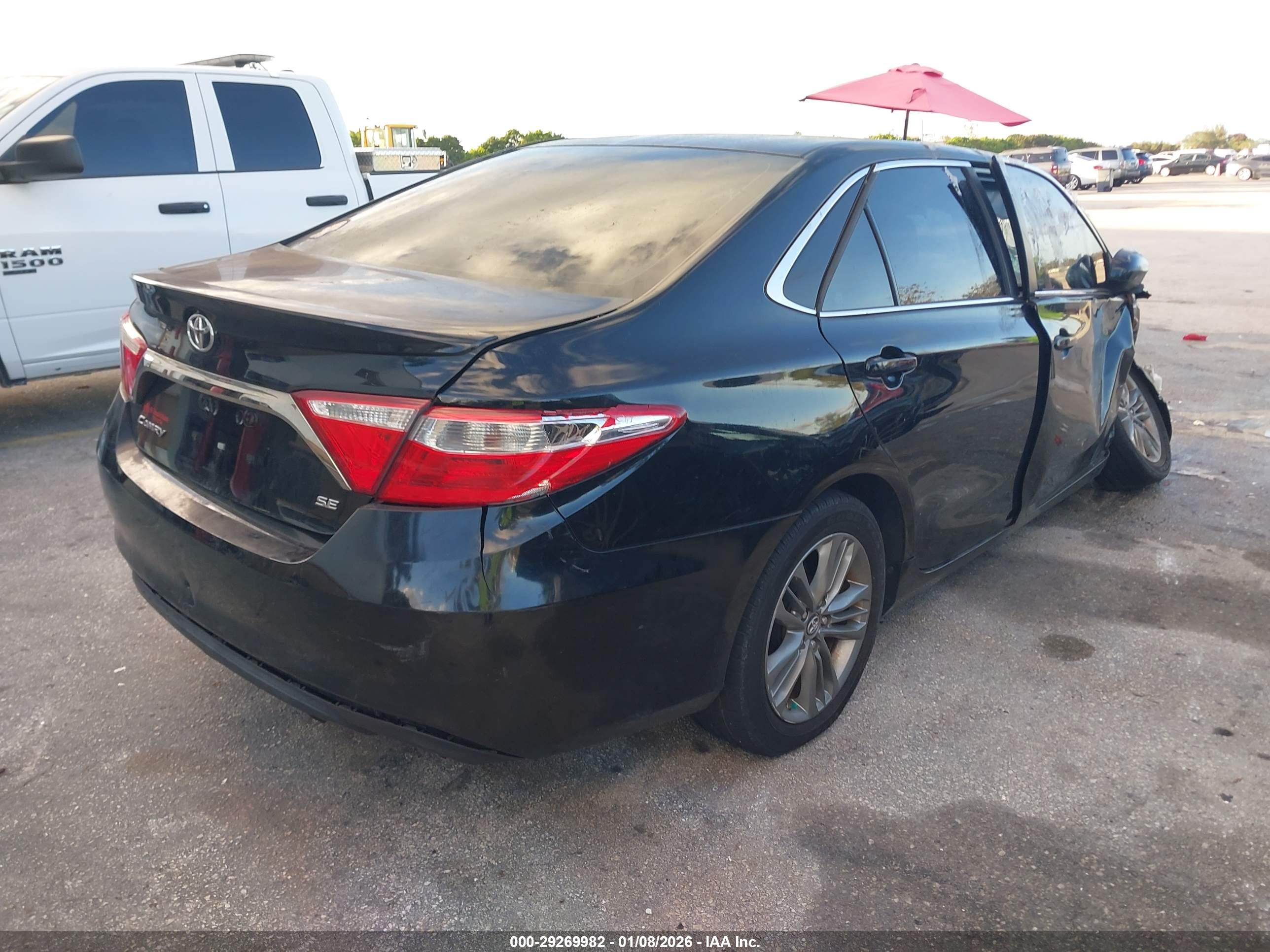 TOYOTA CAMRY image 4