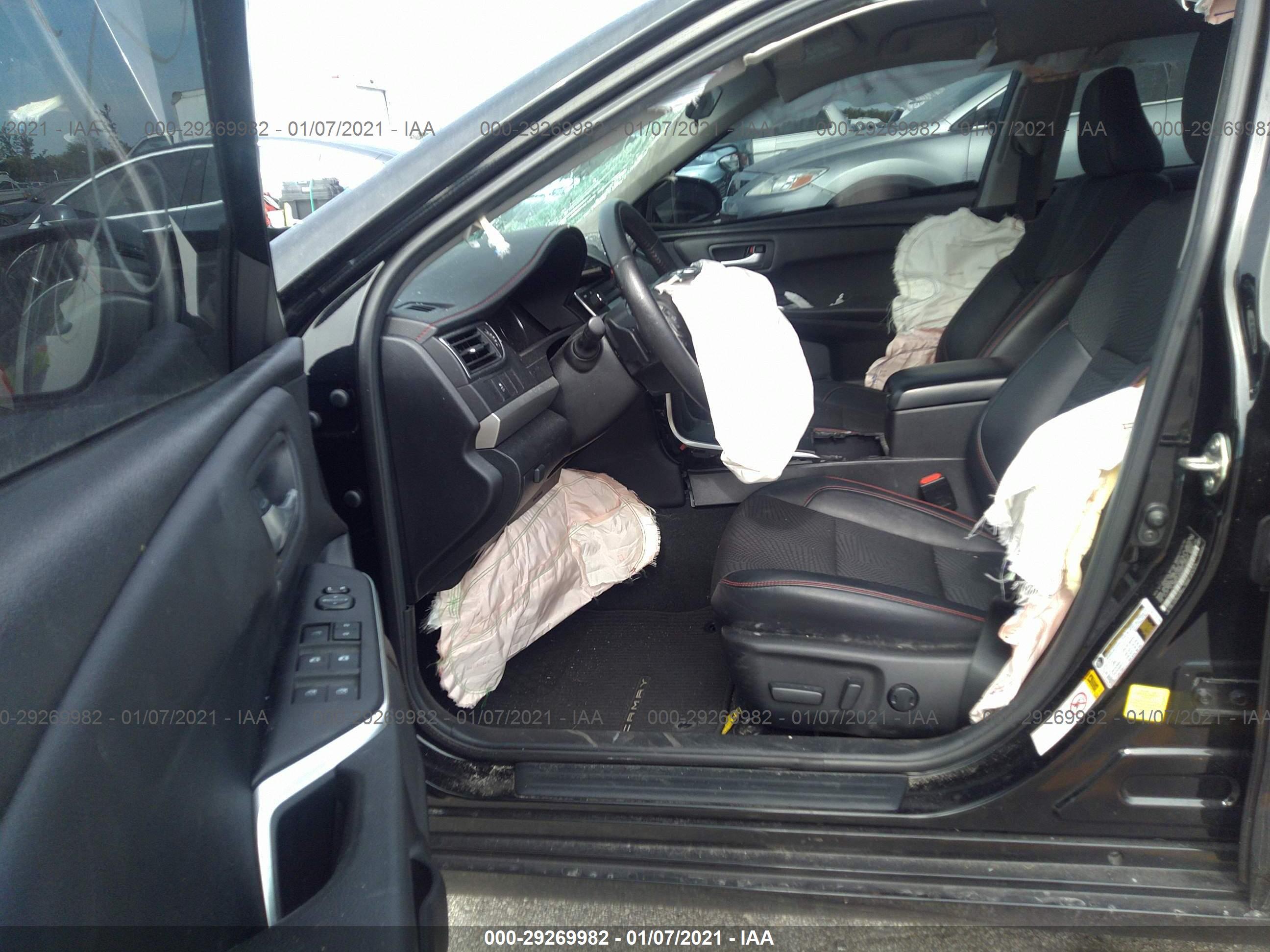 TOYOTA CAMRY image 5