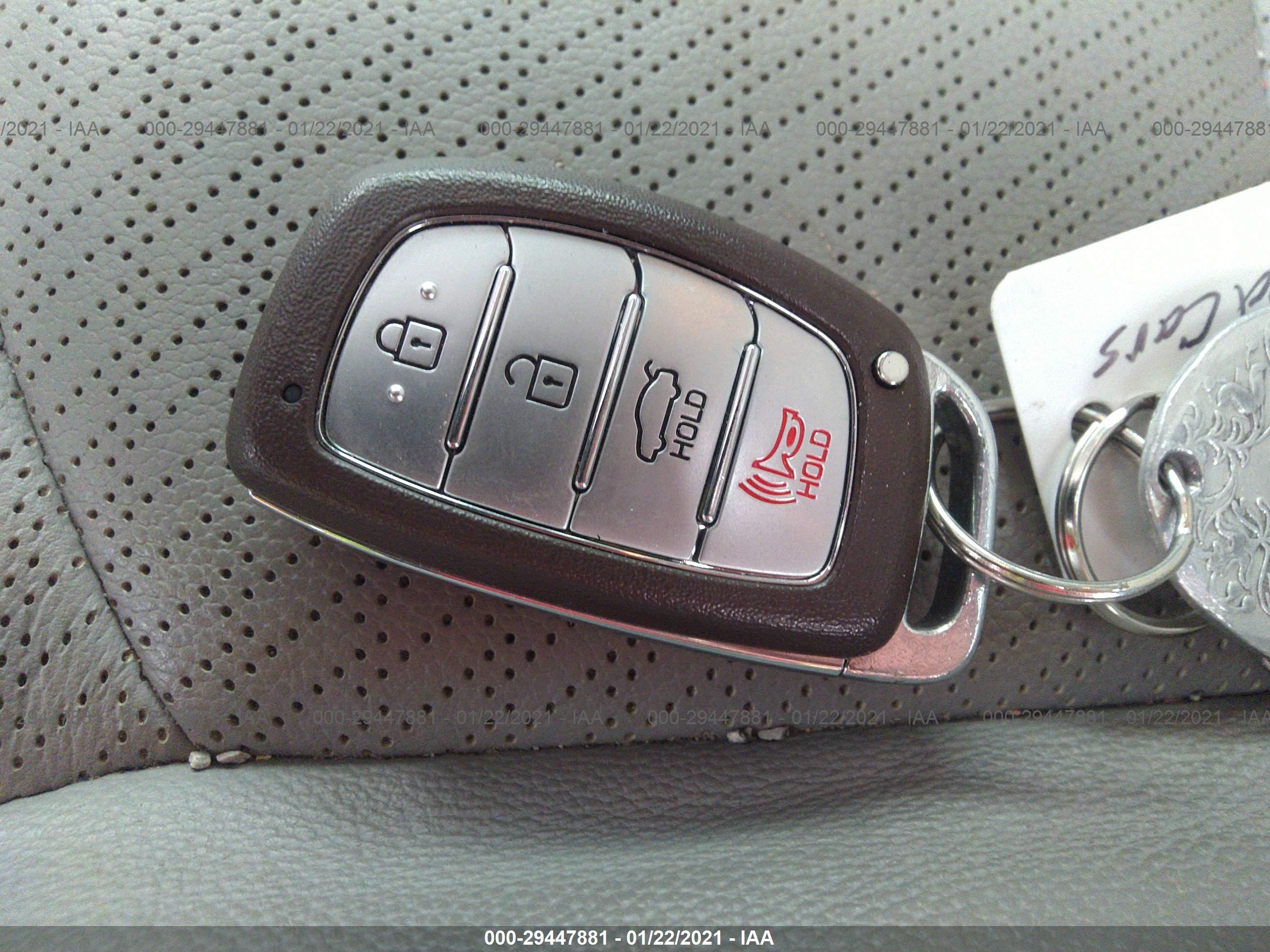 HYUNDAI ELANTRA image 11
