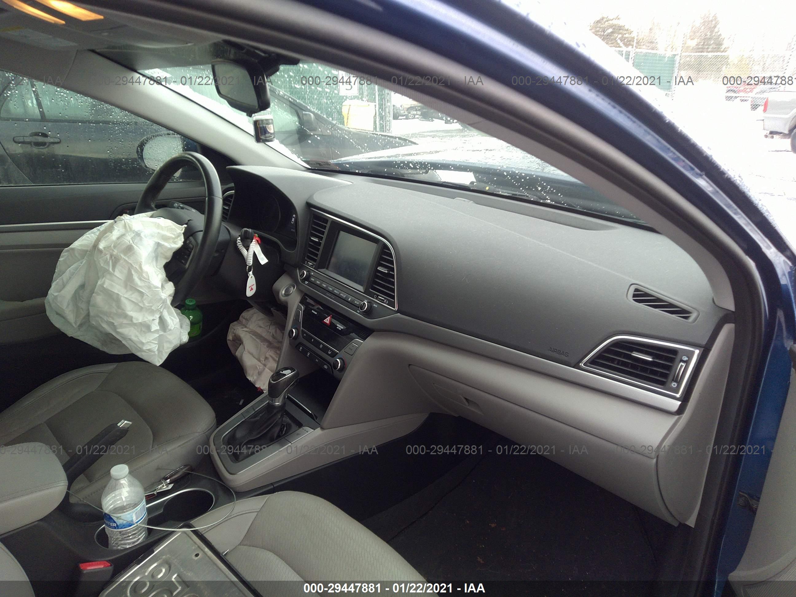 HYUNDAI ELANTRA image 5