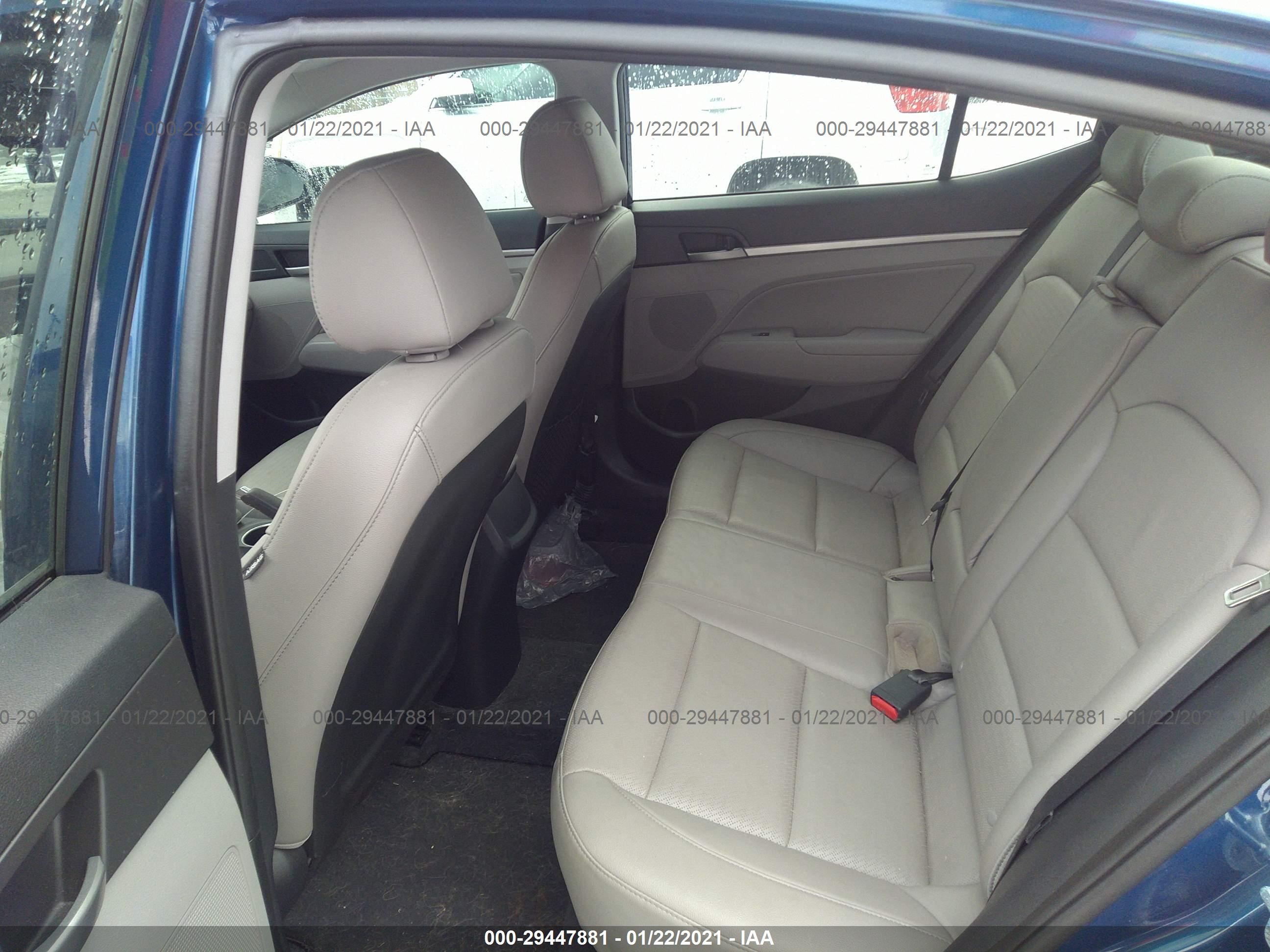 HYUNDAI ELANTRA image 8