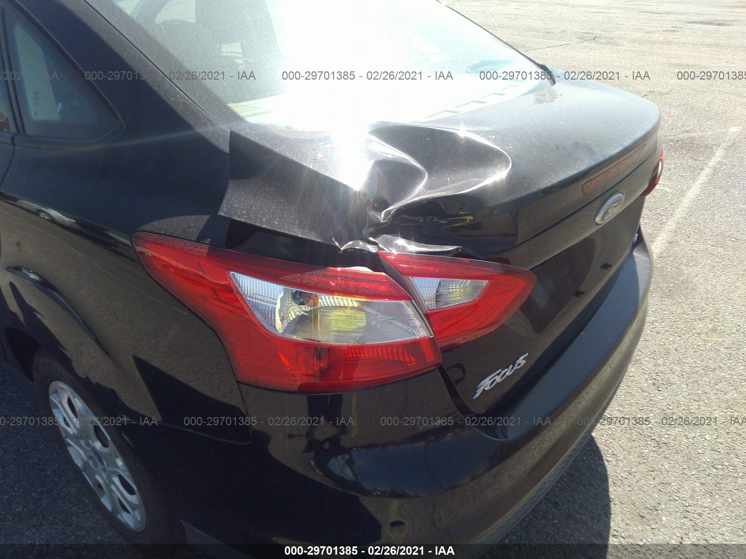 FORD FOCUS image 6