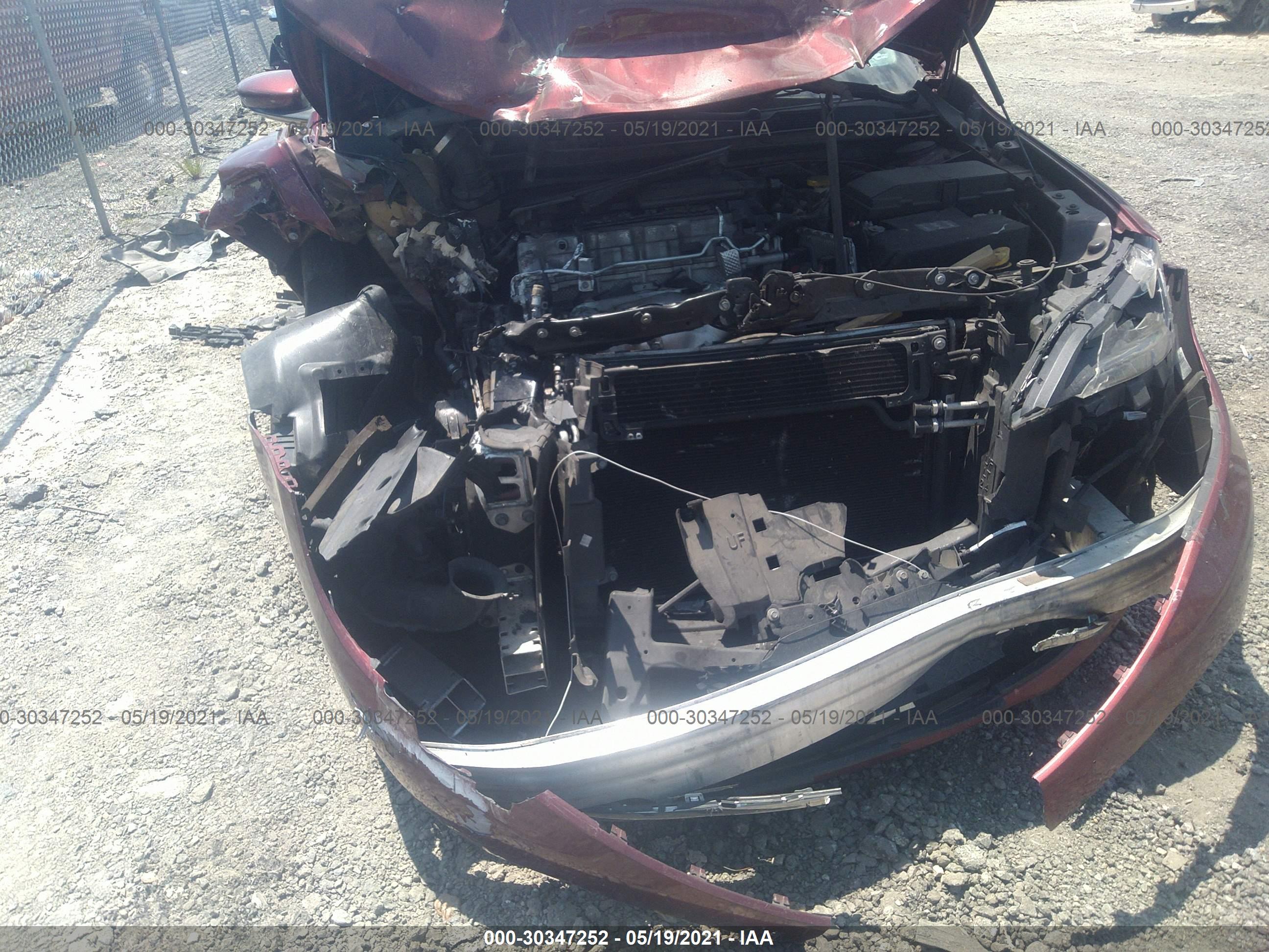 CHRYSLER 200 image 6