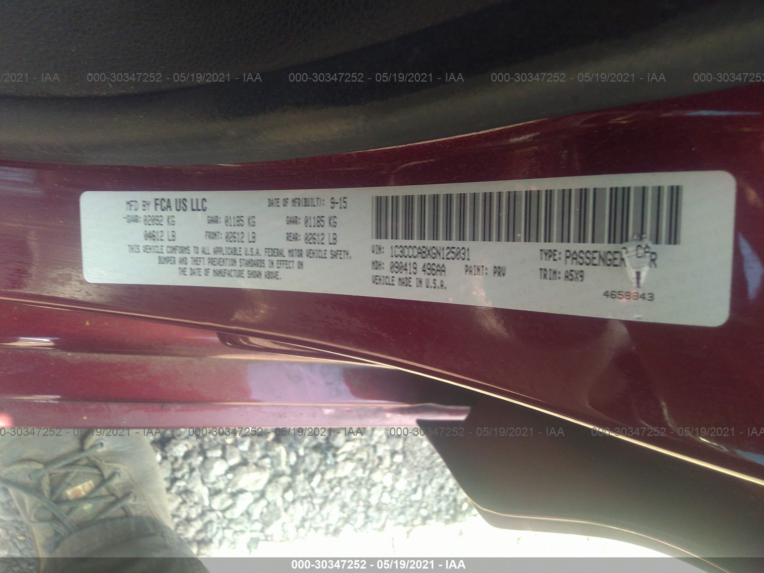 CHRYSLER 200 image 9