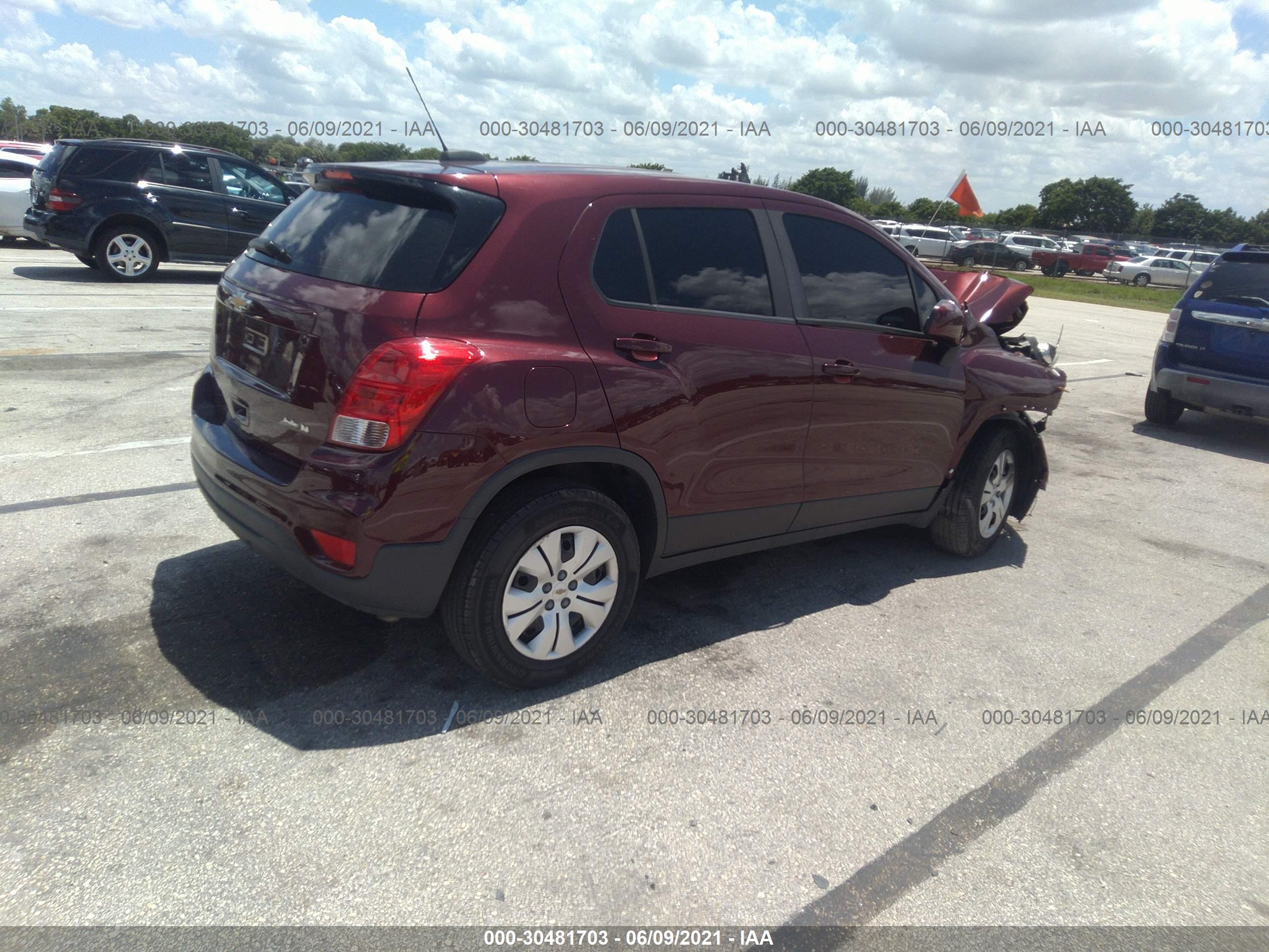 CHEVROLET TRAX image 4