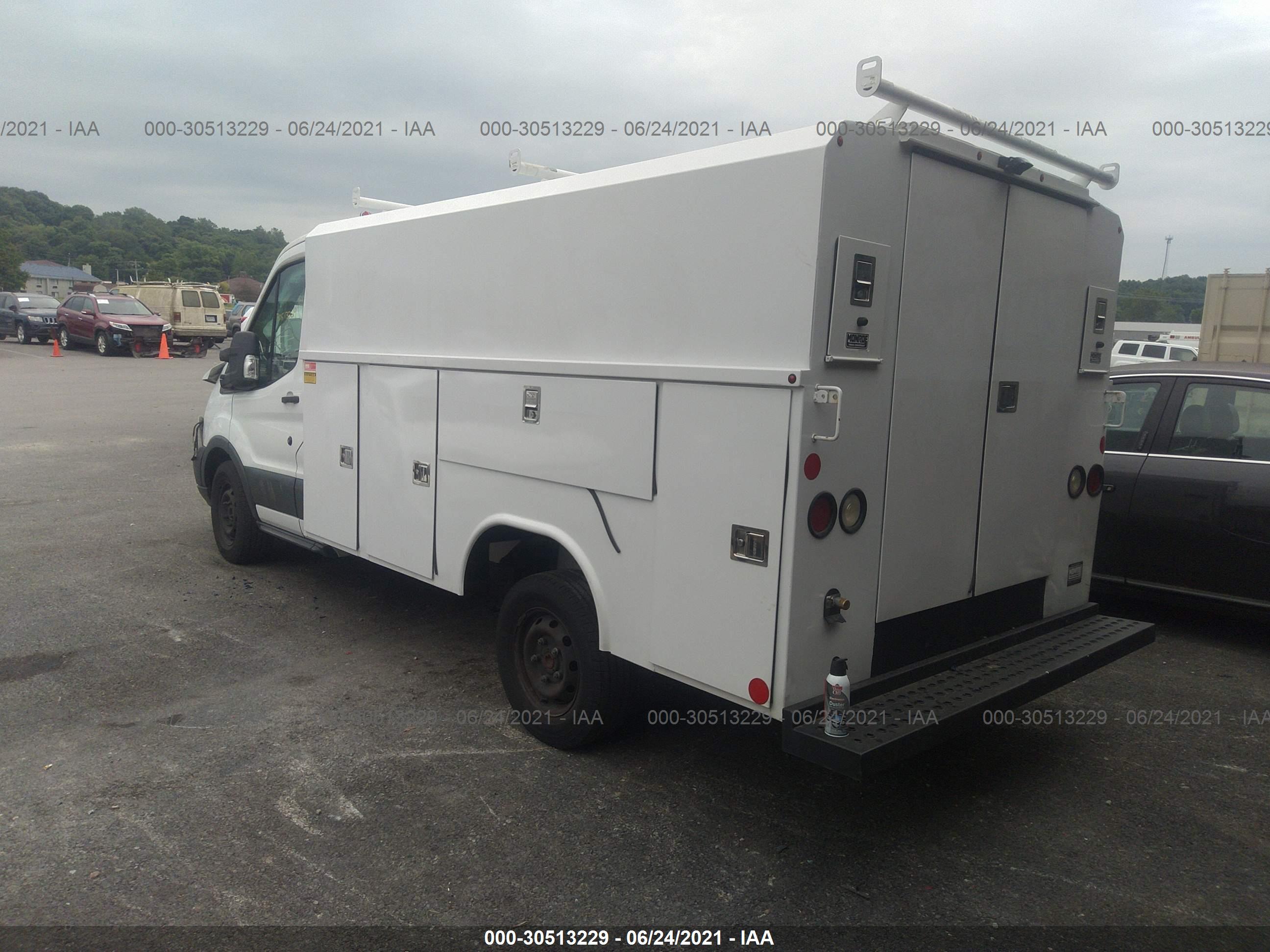 FORD TRANSIT-250 image 3